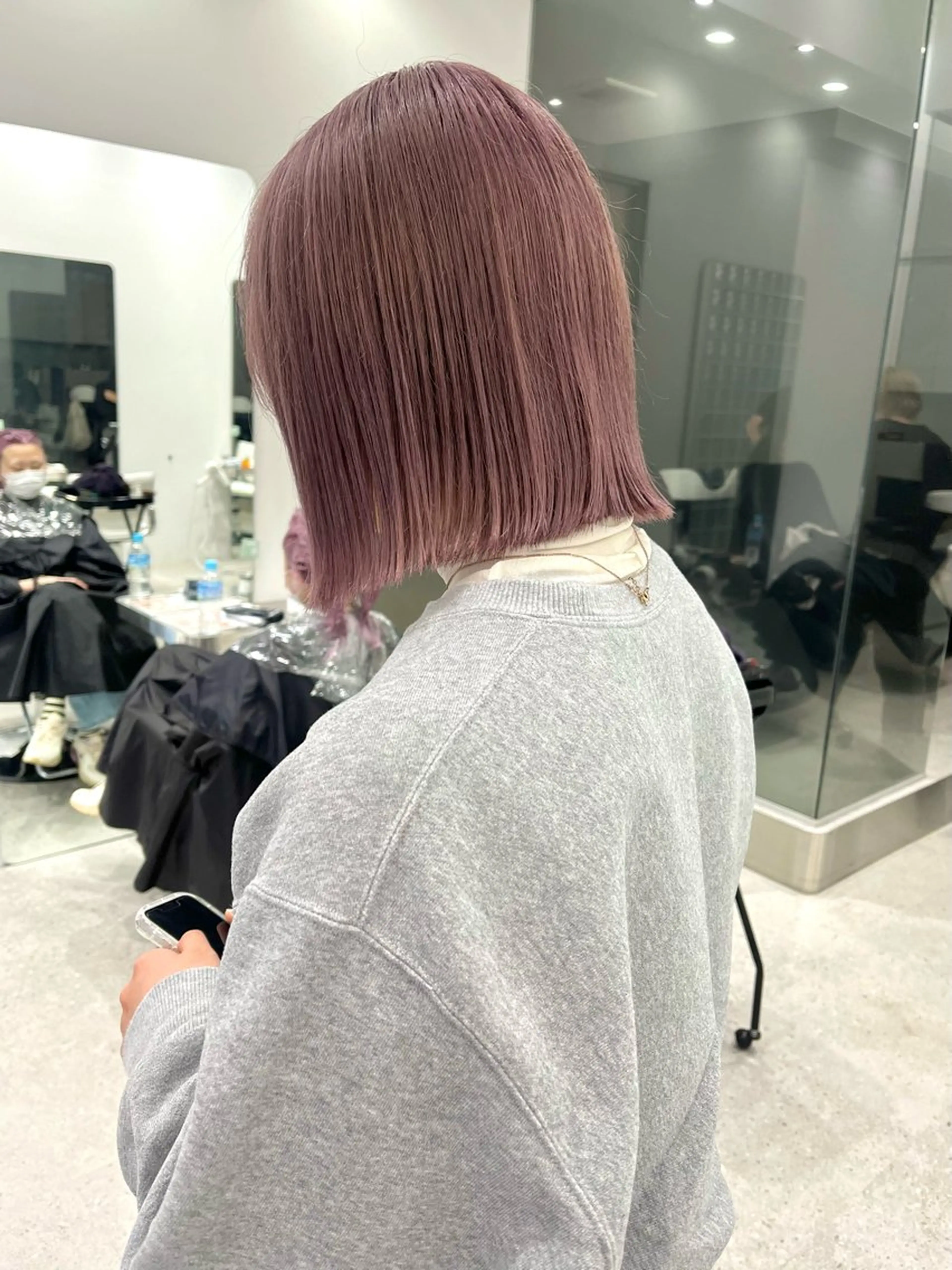 ミディアム カラー グレージュ ピンクカラー iLi所属・iLi 《イリ》のヘアスタイル