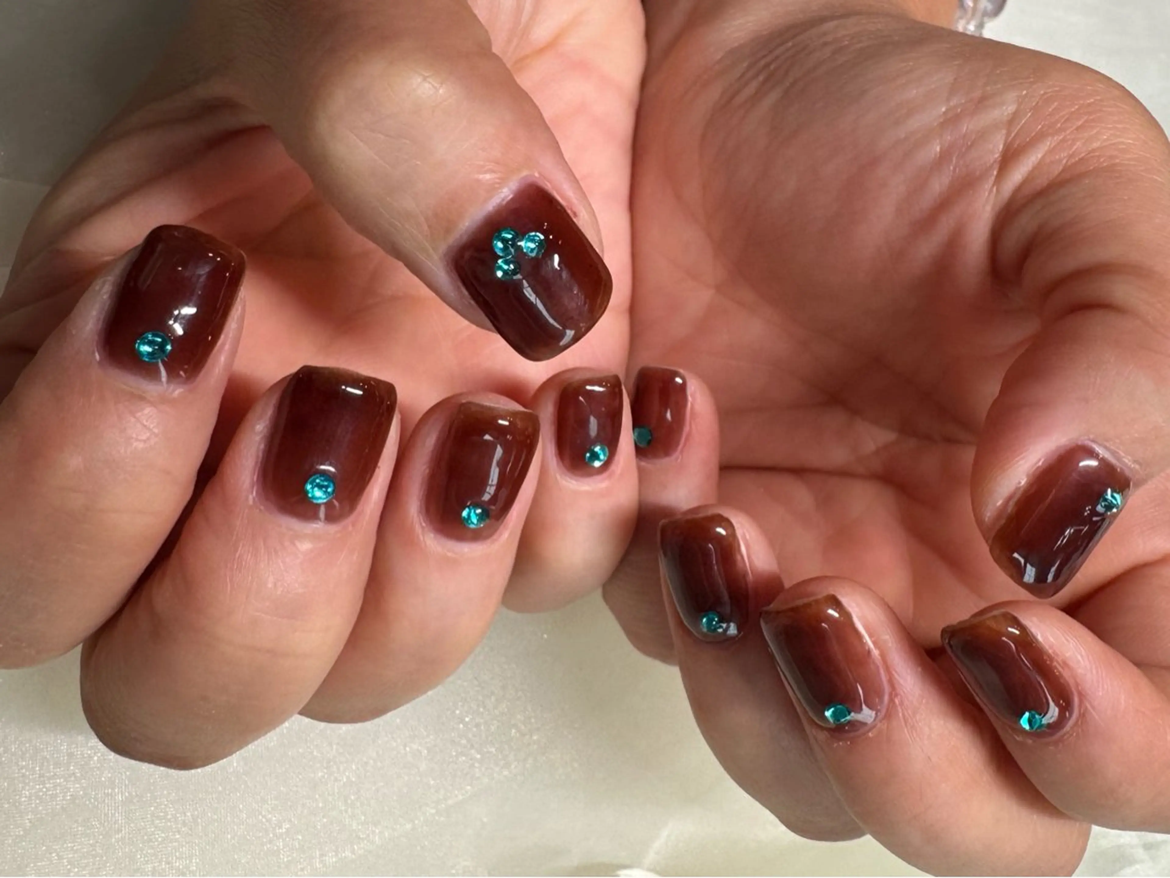 ネイル ワンカラーネイル salon de 4H所属・小林 麻里のネイルデザイン