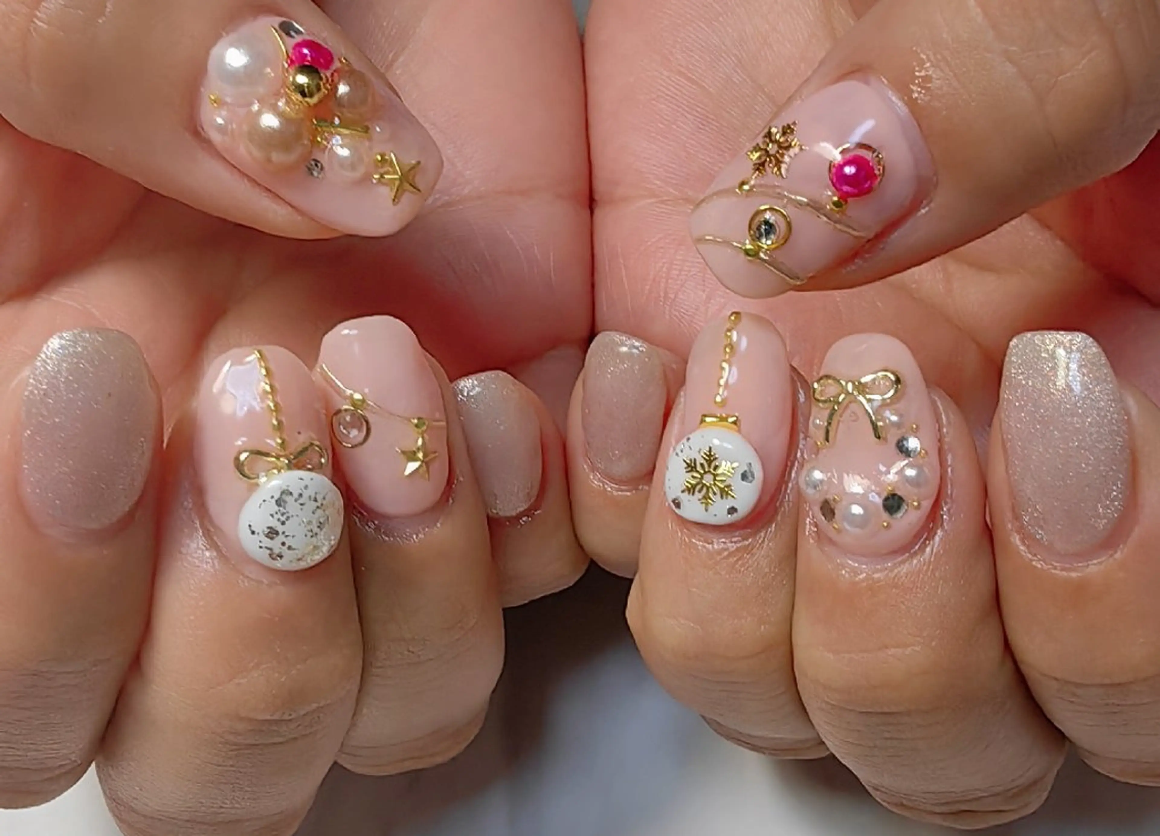 ネイル 冬ネイル クリスマス ハンドネイル reve あやののネイルデザイン