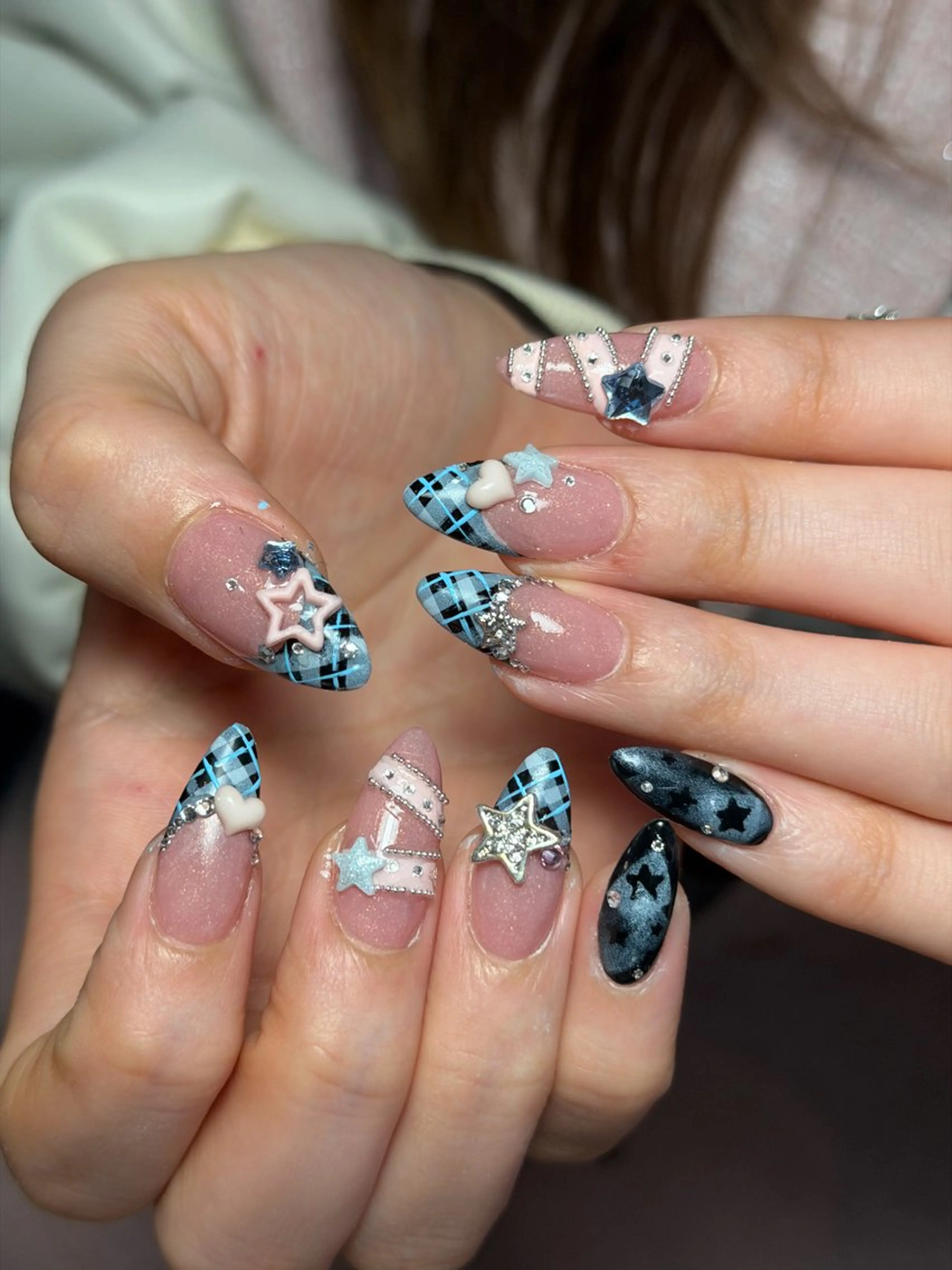 ネイル 韓国ネイル シンプルネイル ワンホンネイル ハンドネイル CoMo Nail Studio所属・CoMo Nailのネイルデザイン