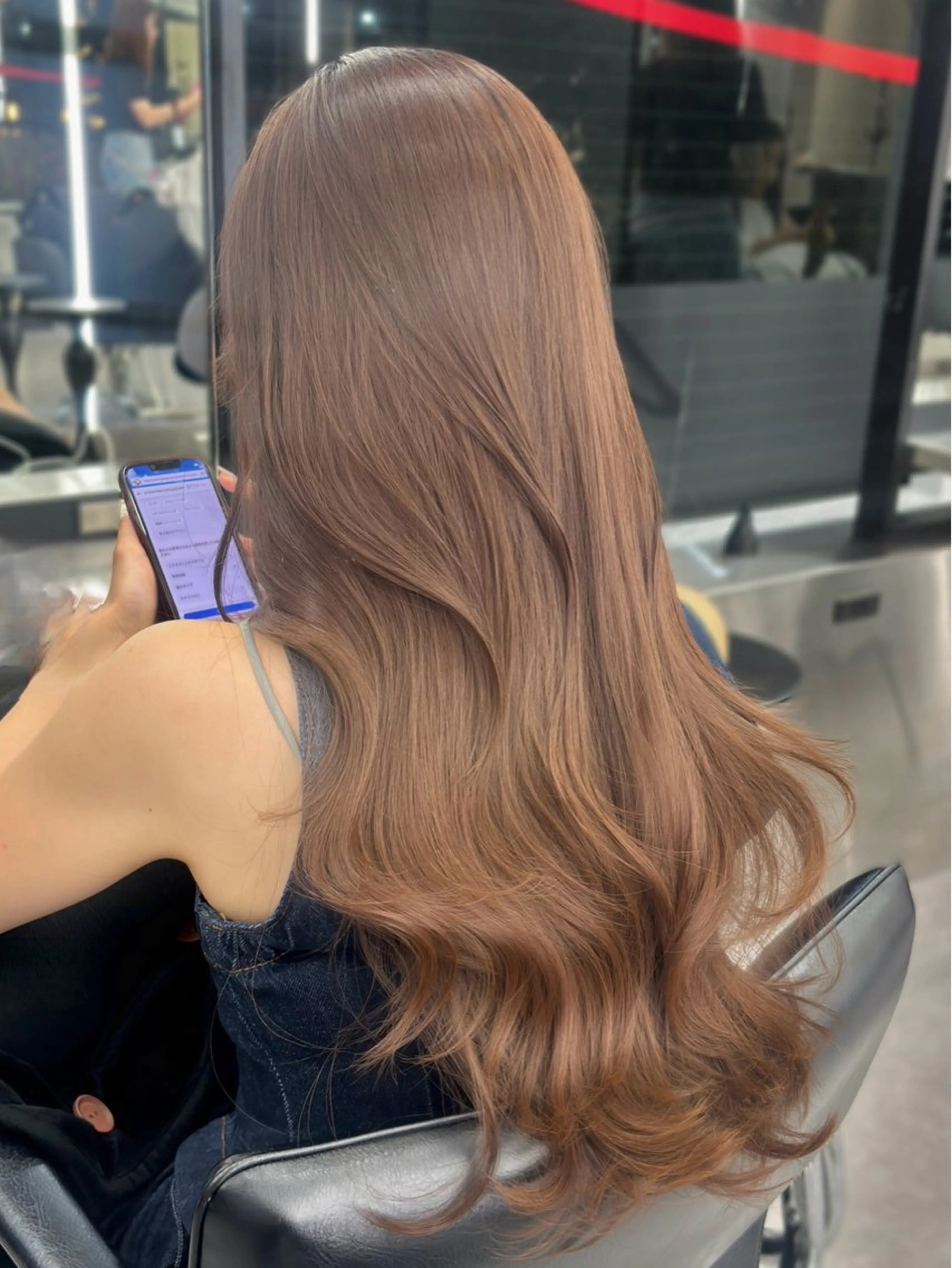 ロング カラー アディクシーカラー アッシュ アッシュブラック ベージュカラー 黒髪 ヘアカラー トリートメント Ardore 韓国風カラー大阪のヘアスタイル