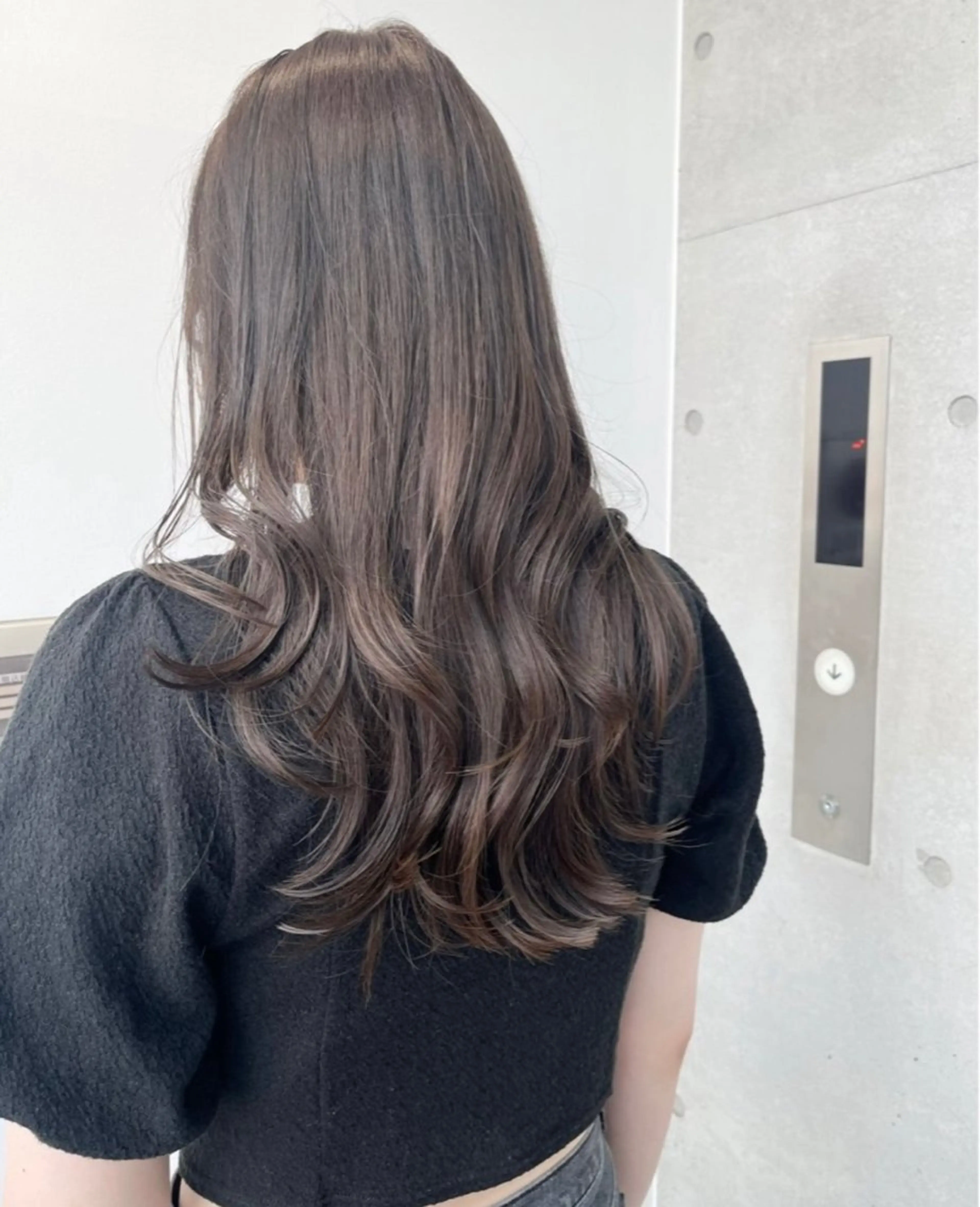 セミロング カラー パーマ ヘアアレンジ カット ヘアカラー トリートメント ヘッドスパ ヘアセット 透明感/オリーブ/ グレージュ/YUKAのヘアスタイル