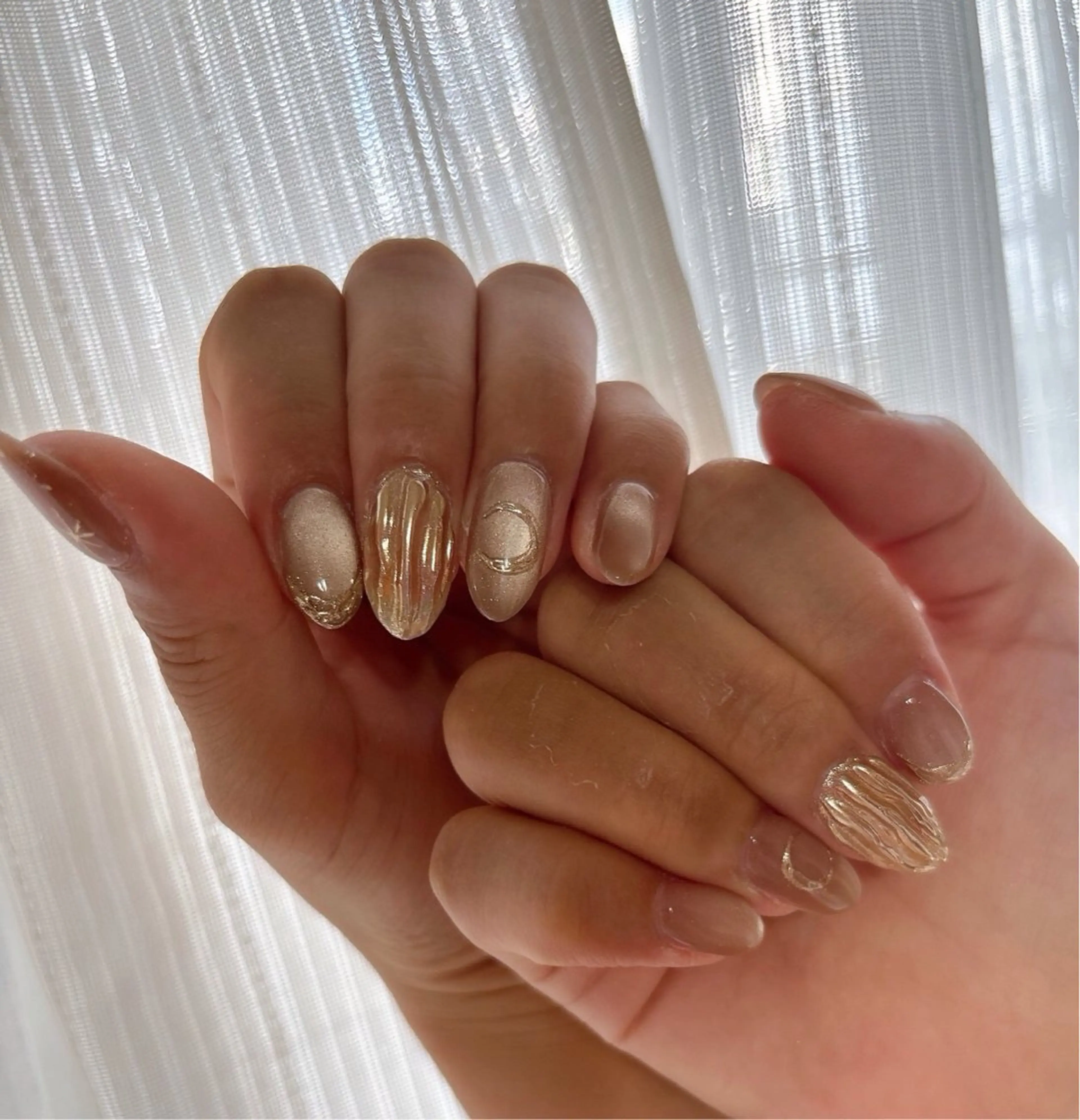 ネイル オーロラネイル フットネイル フレンチネイル ジェルネイル マグネットネイル ハンドネイル kiki nail &brow二子玉川の眉毛・アイブロウイメージ