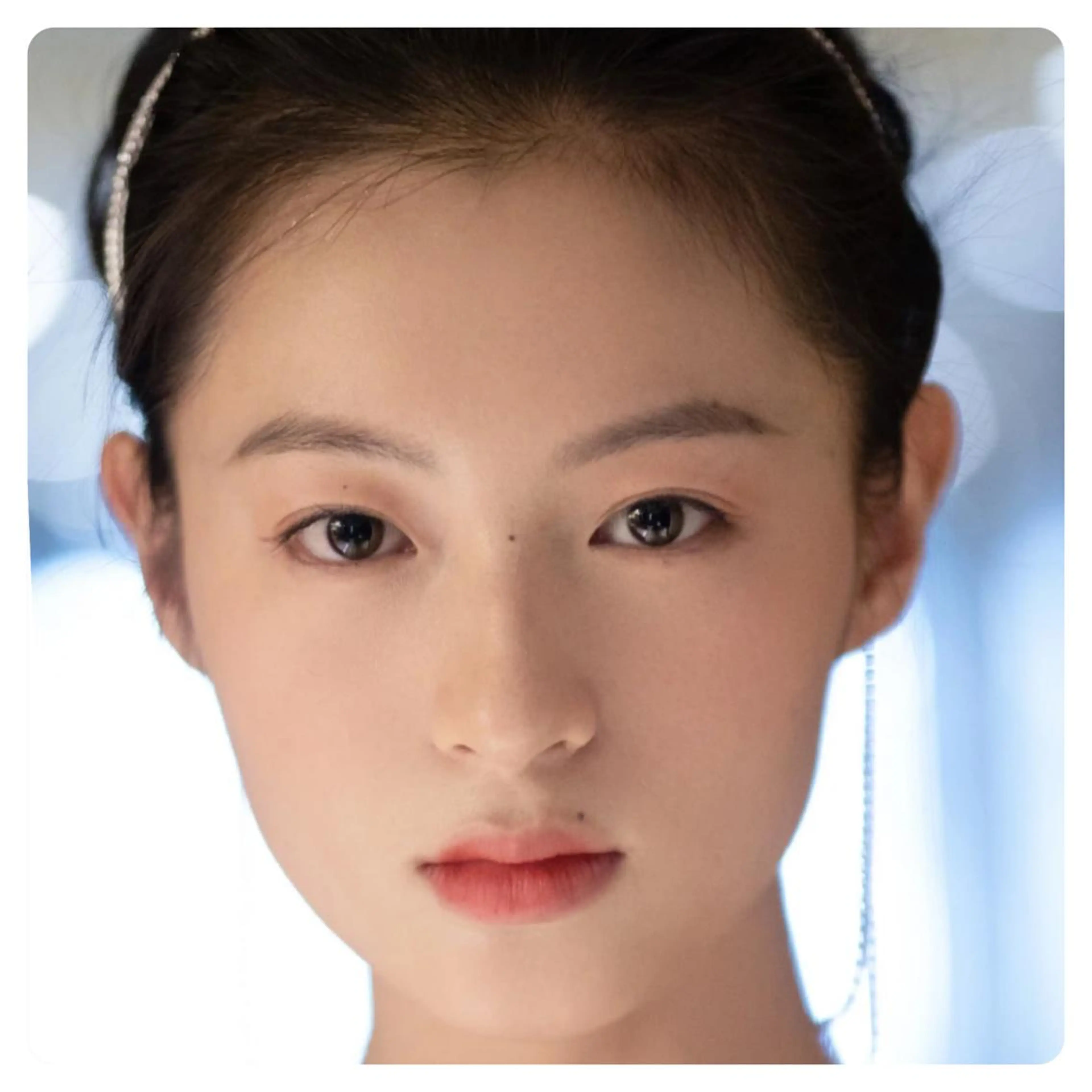 眉カット&眉毛抜き、剃り&眉メイクの写真