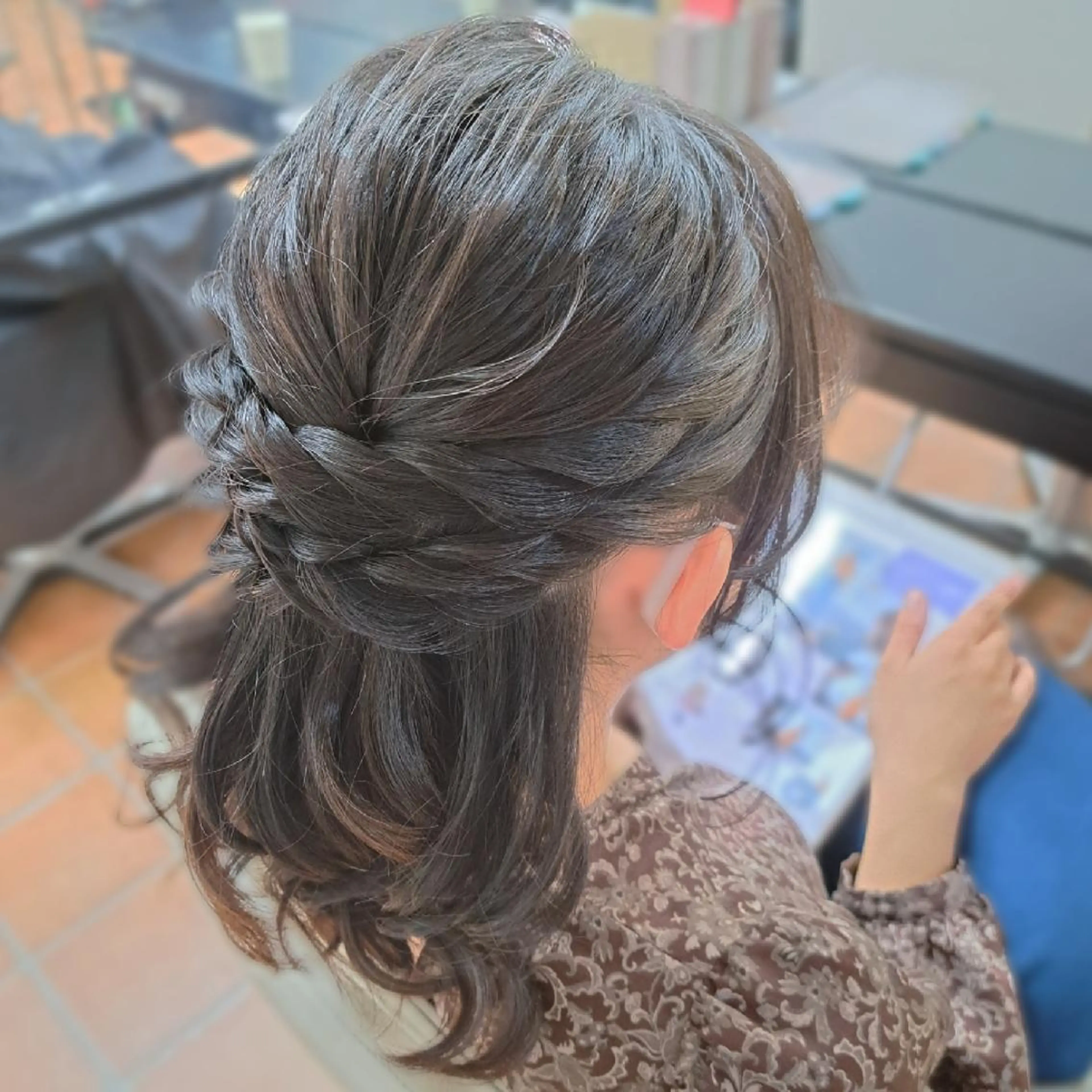 ヘアアレンジ 💜𝑳𝑼𝑵𝑨 🌻母良田愛美🌻のヘアスタイル