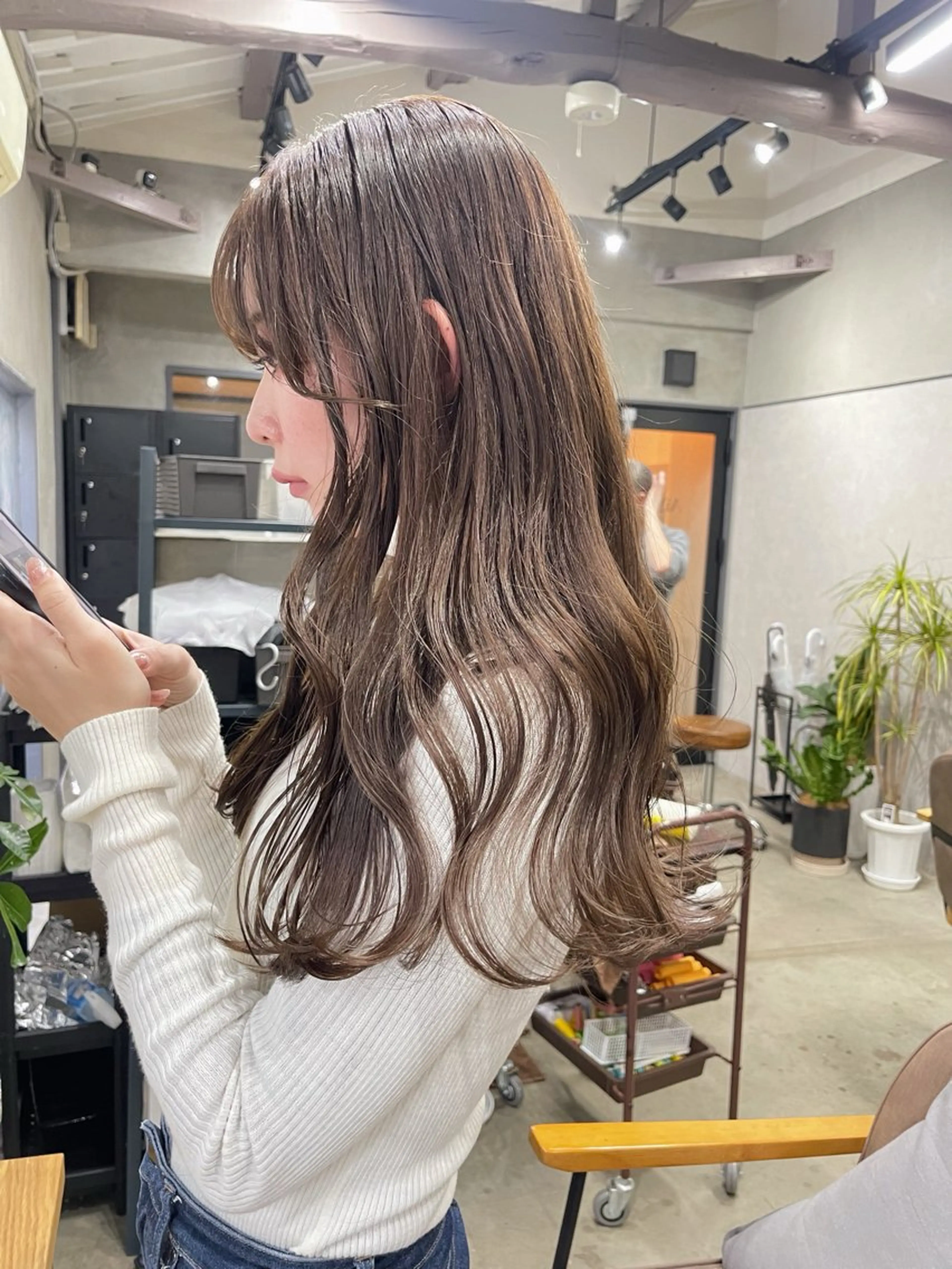 セミロング レイヤーカット トリートメント AiM 大名　似合わせカットのヘアスタイル