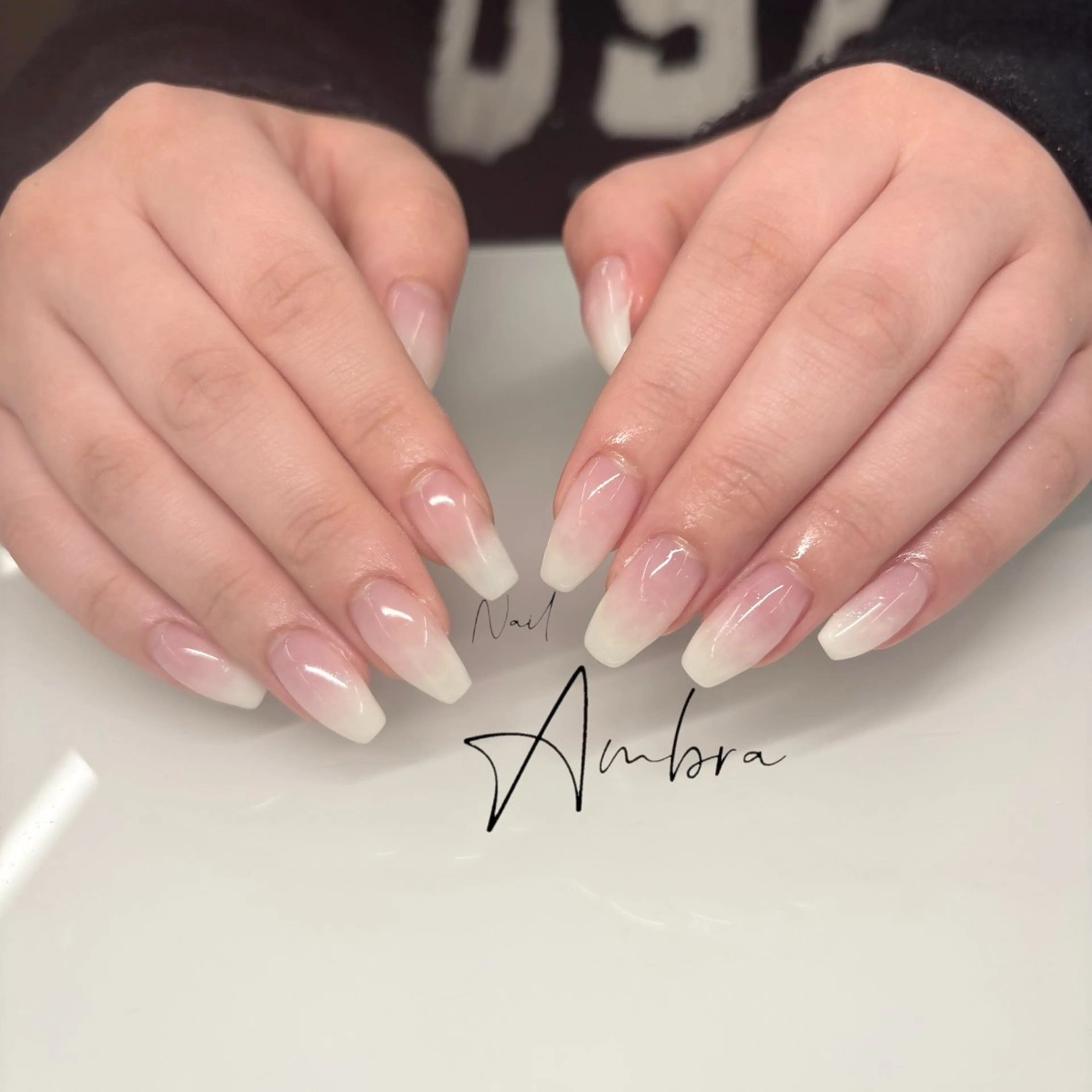 ネイル グラデーション ラメ(グリッター) ラメグラデーション ハンドネイル Nail Ambra 天王寺店所属・Nail Ambra 小山のネイルデザイン