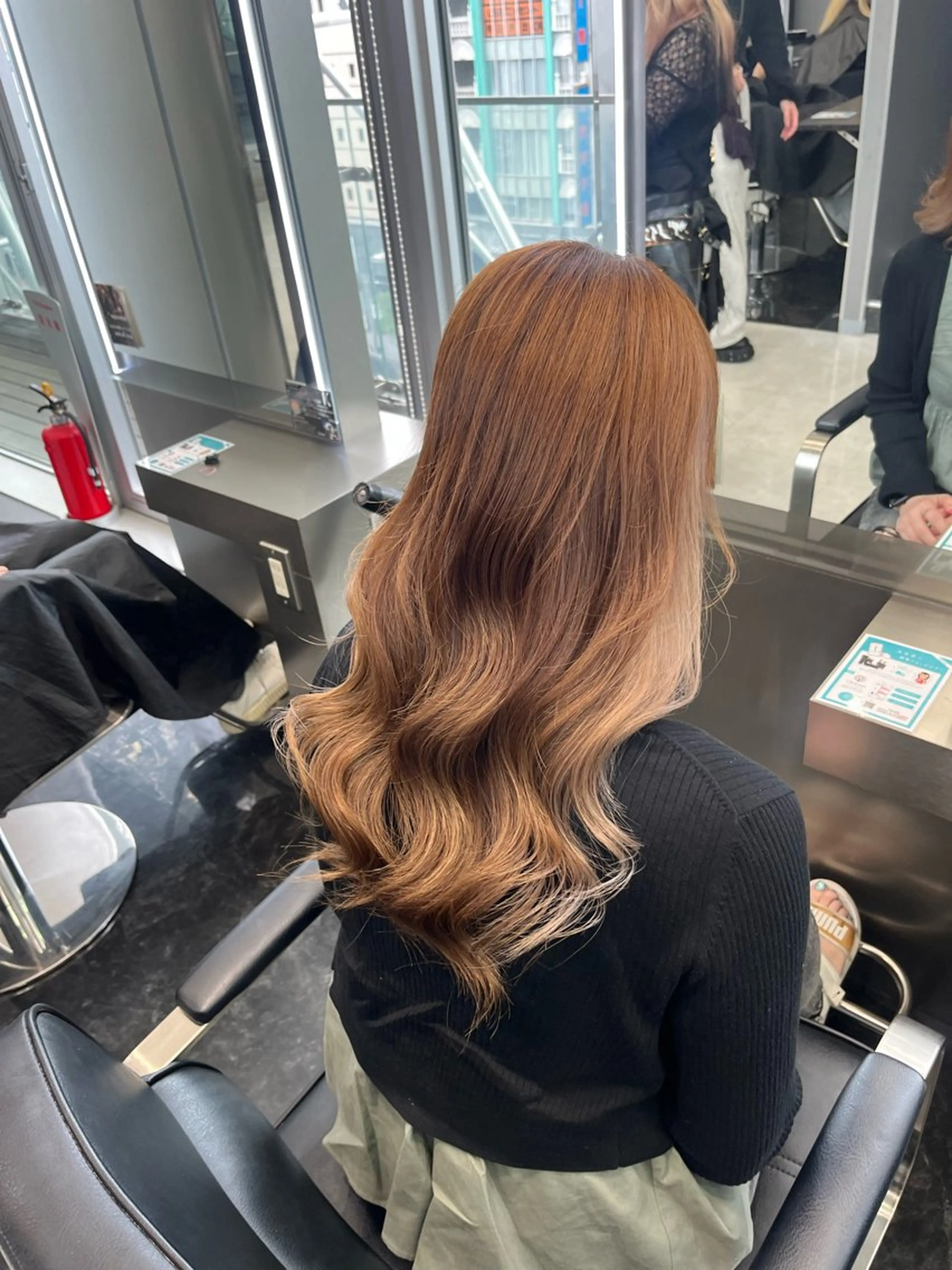 セミロング カラー ヘアアレンジ ベージュカラー ミルクティーベージュ ヘアカラー トリートメント ヘアセット ハイトーン/透明感 髪質改善/rinaのヘアスタイル