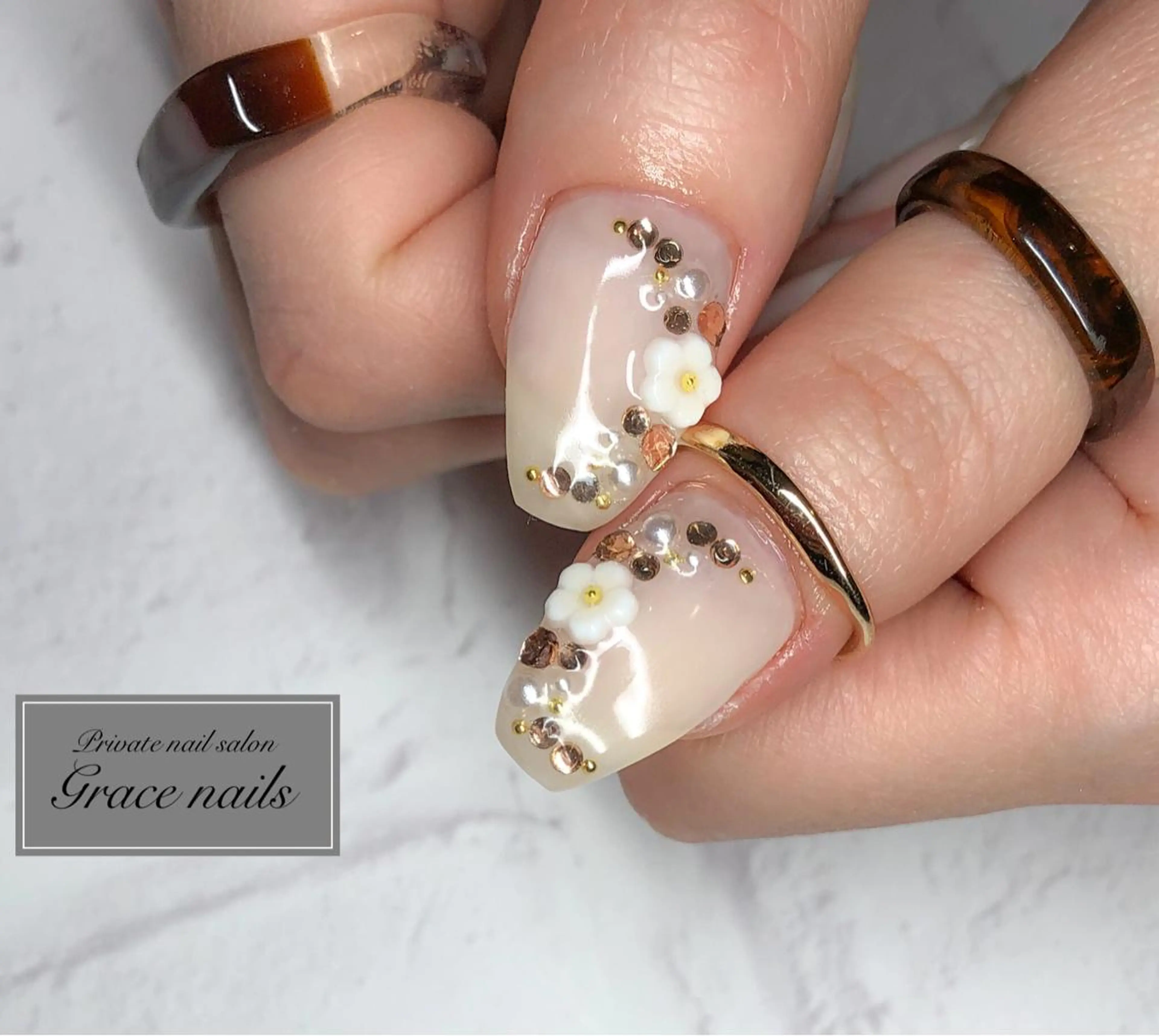 ネイル ハンドネイル フットネイル GRACE NAILSのネイルデザイン