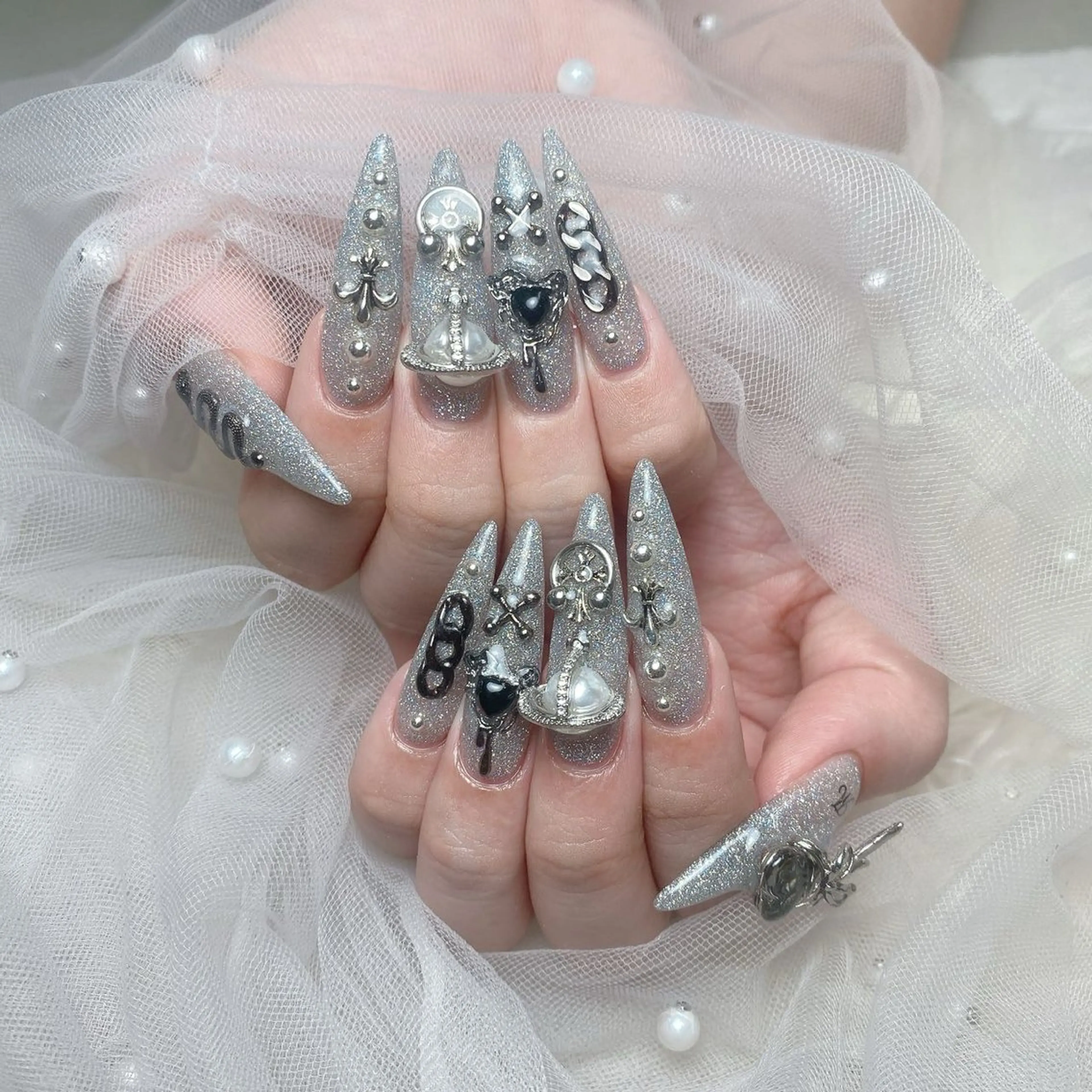 ネイル 長さ出し フレンチネイル ジェルネイル ガラスフレンチ 韓国ネイル ハンドネイル ハンドケア For U nail スカルプ専門店のネイルデザイン