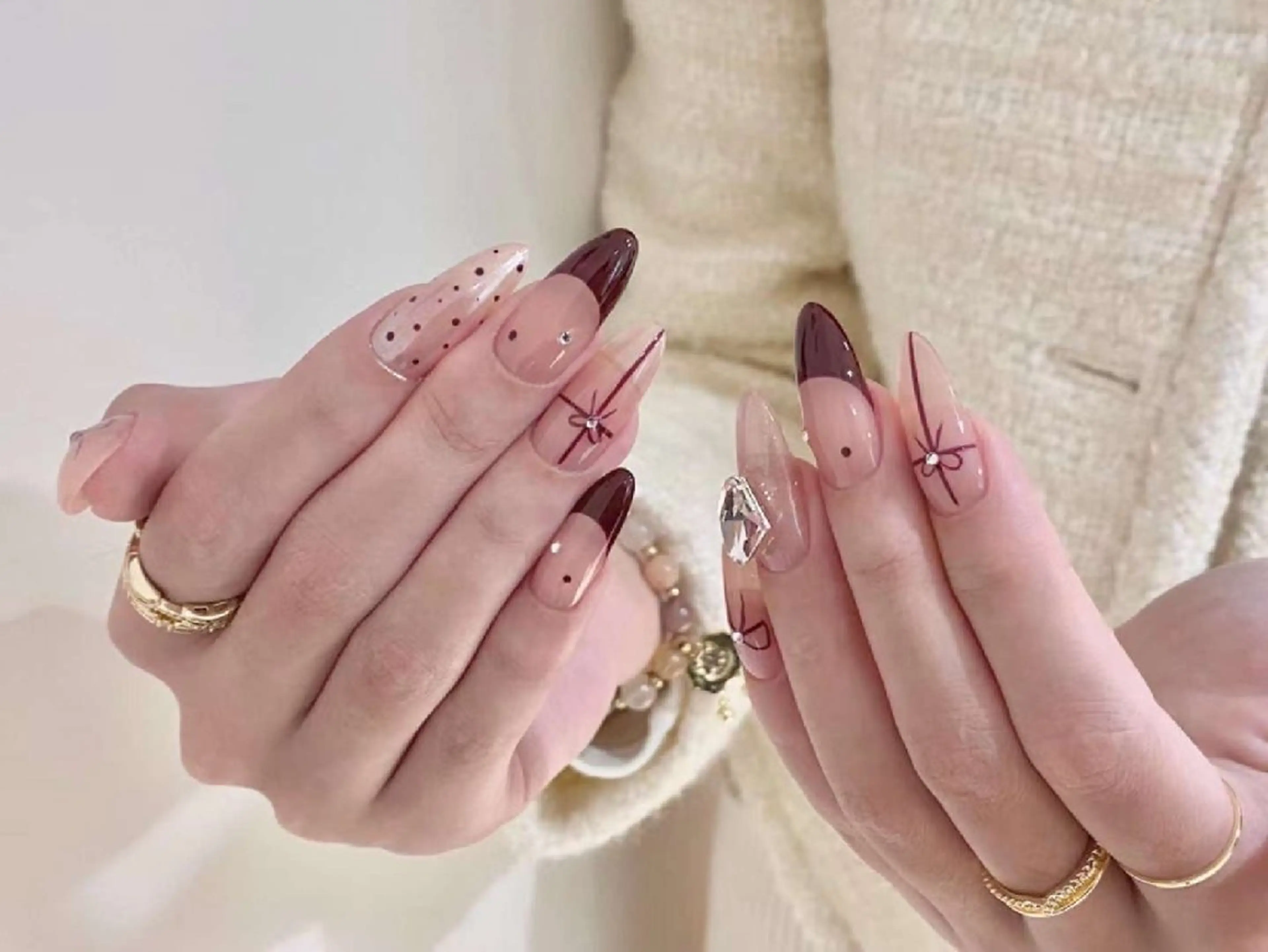 ネイル リボン ハンドネイル UM Nail Salonのネイルデザイン