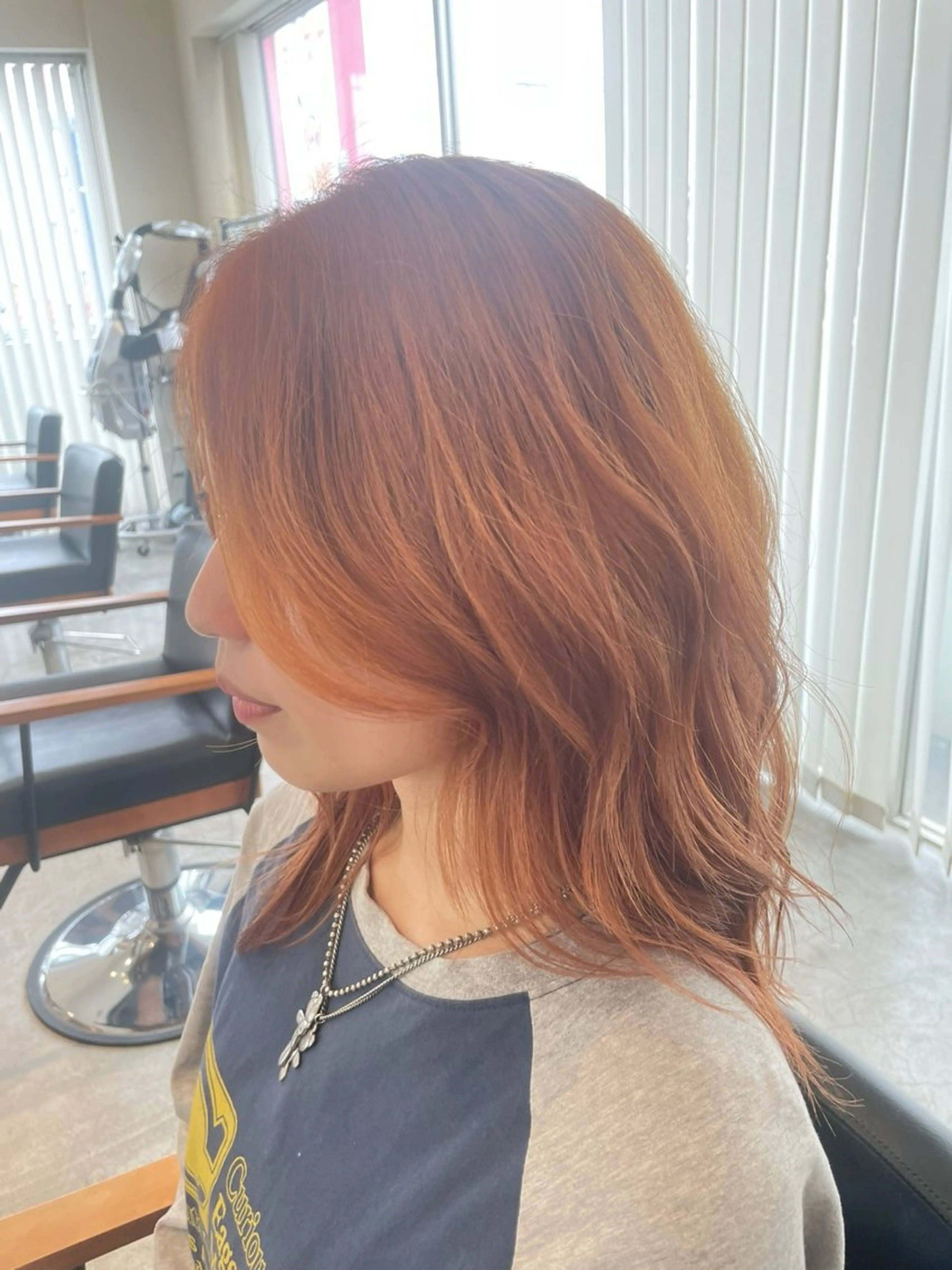 ロング カラー 岡崎 優月のヘアスタイル