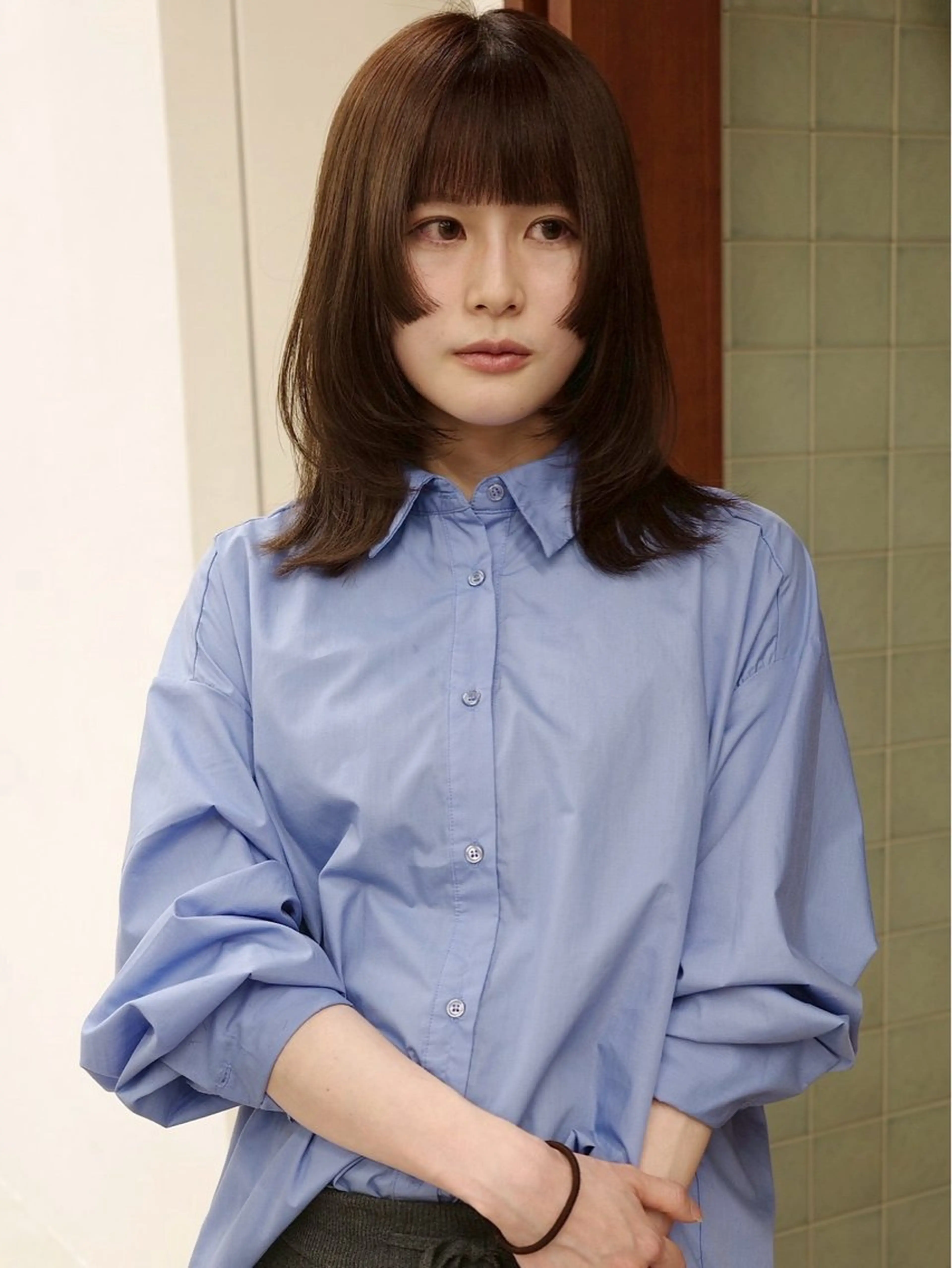 ミディアム カラー カット ヘアカラー トリートメント (h)wim ウィムのヘアスタイル