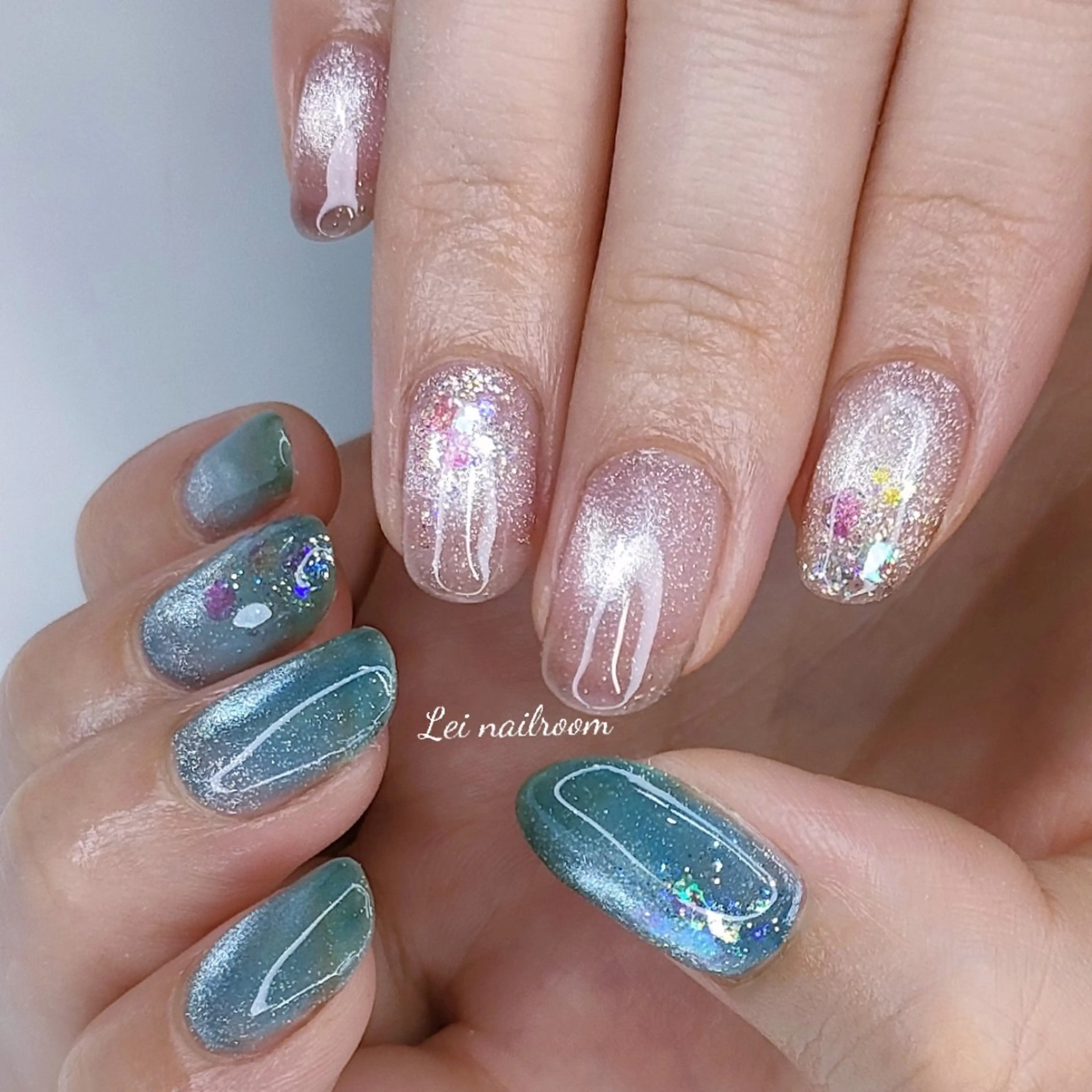 ネイル オーロラネイル キラキラネイル ラメ(グリッター) マグネットネイル ホワイト lei🌼 nailroomのネイルデザイン