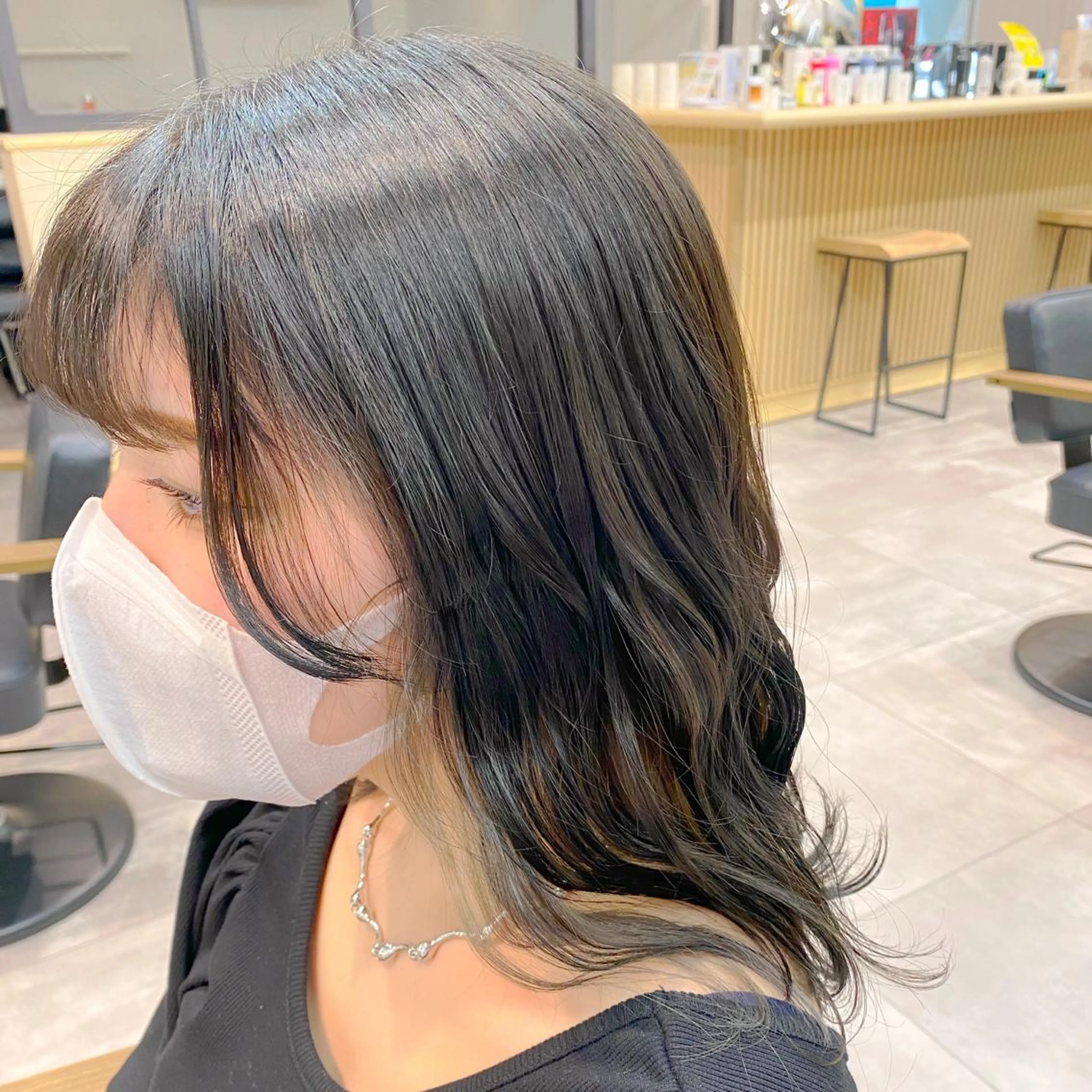 セミロング カラー イヤリングカラー ブリーチ/髪質改善 🍊MASAKiのヘアスタイル