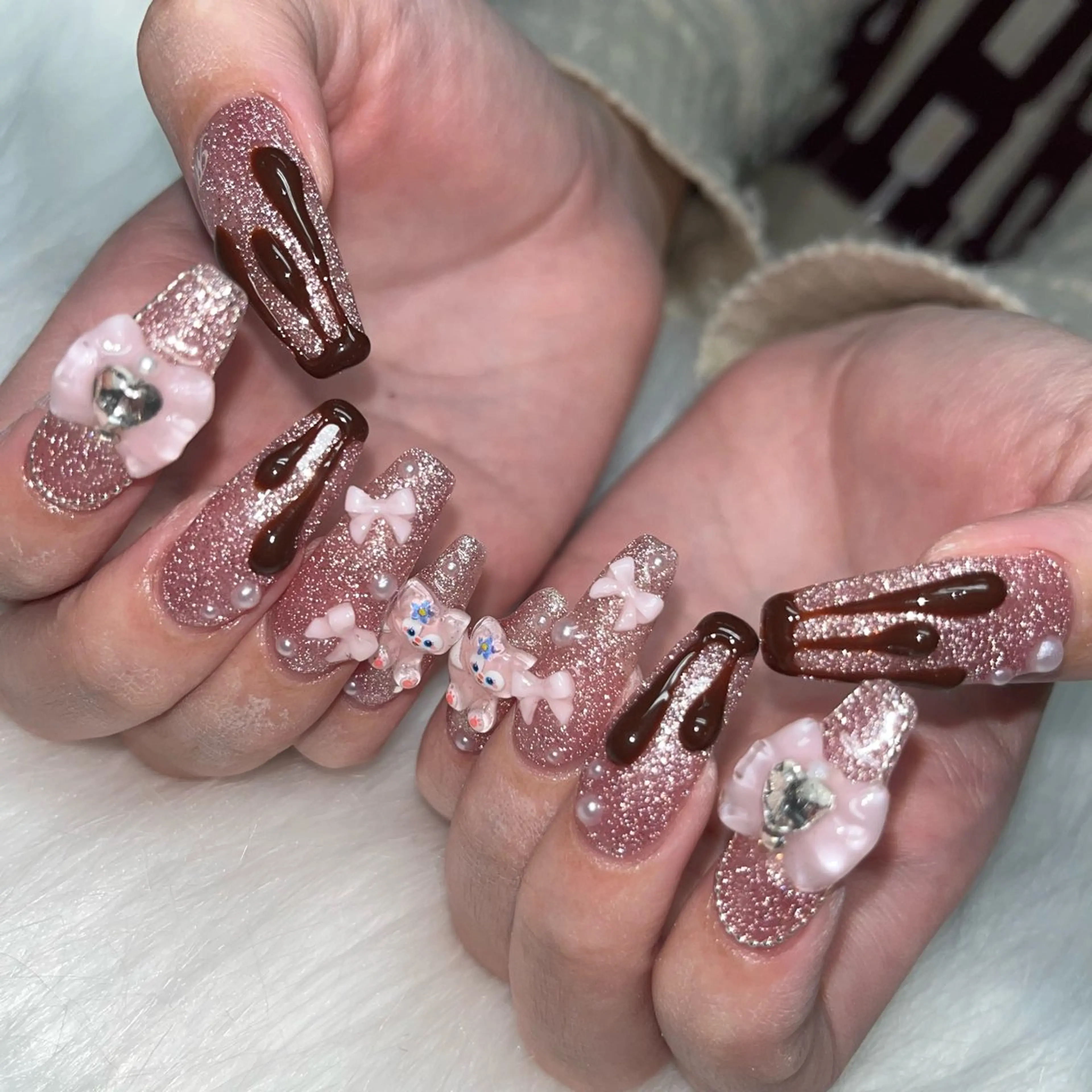 ミディアム ハンドネイル WOLTOKYO渋谷 Anzuのネイルデザイン