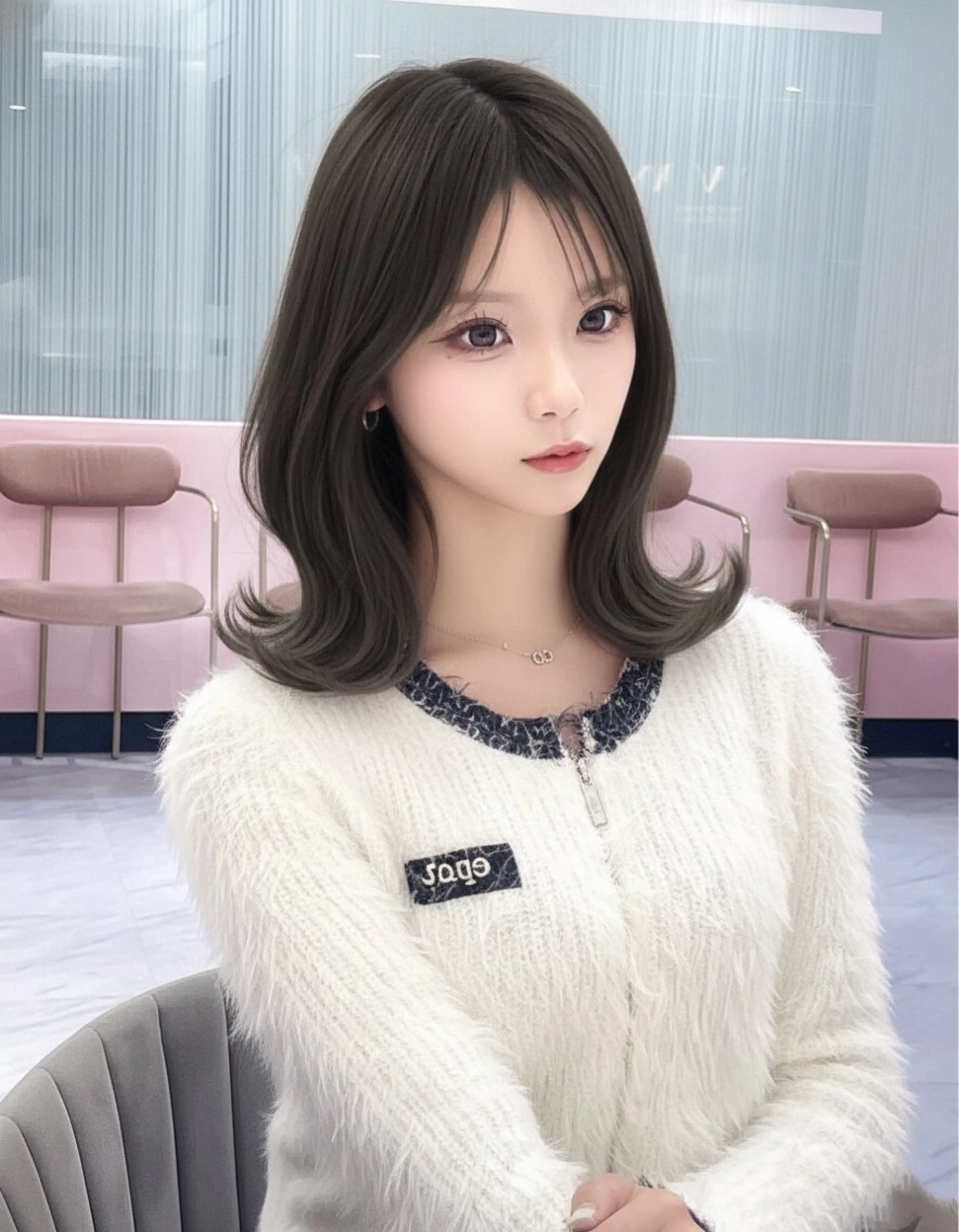 ミディアム カラー カット ヘアカラー トリートメント レイヤー/髪質改善 /透け感カラー/艶髪のヘアスタイル