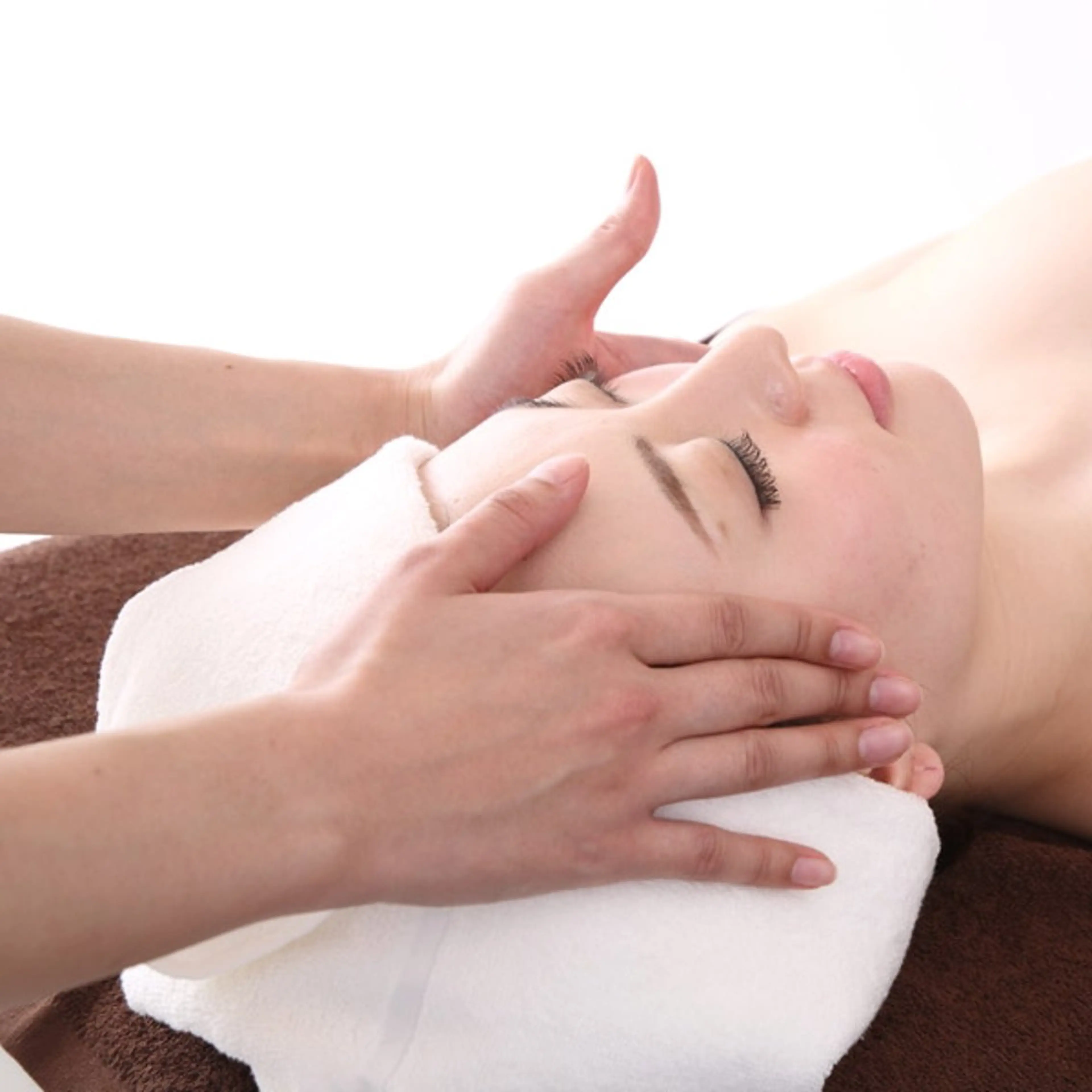 20代・30代に大好評❣️肌のハリ•ツヤ•透明感アップ✨高保湿フェイシャルトリートメント💆🏻の写真