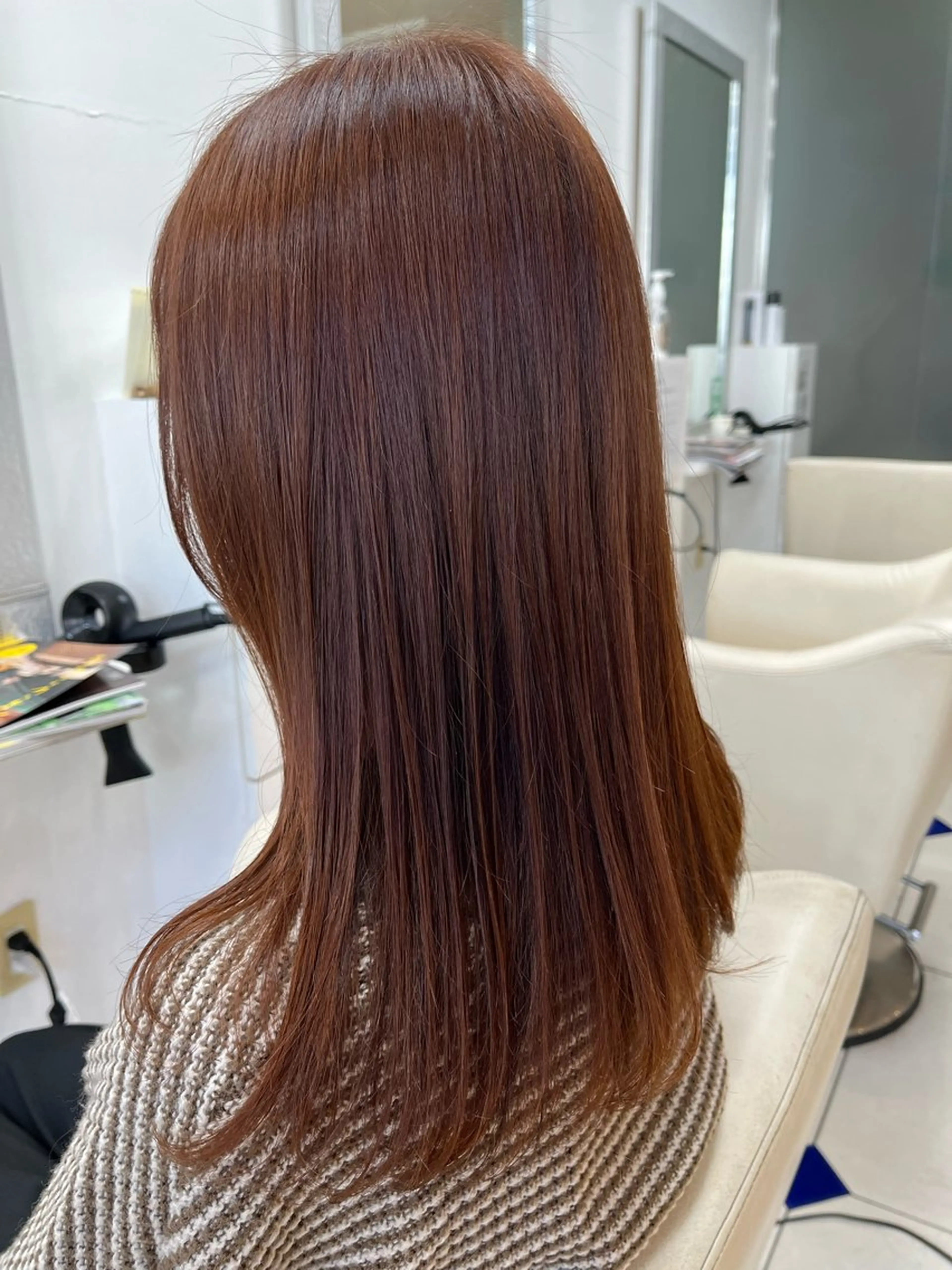 セミロング カラー ブラウンカラー ナチュラルブラウン 柳川 玲也のヘアスタイル