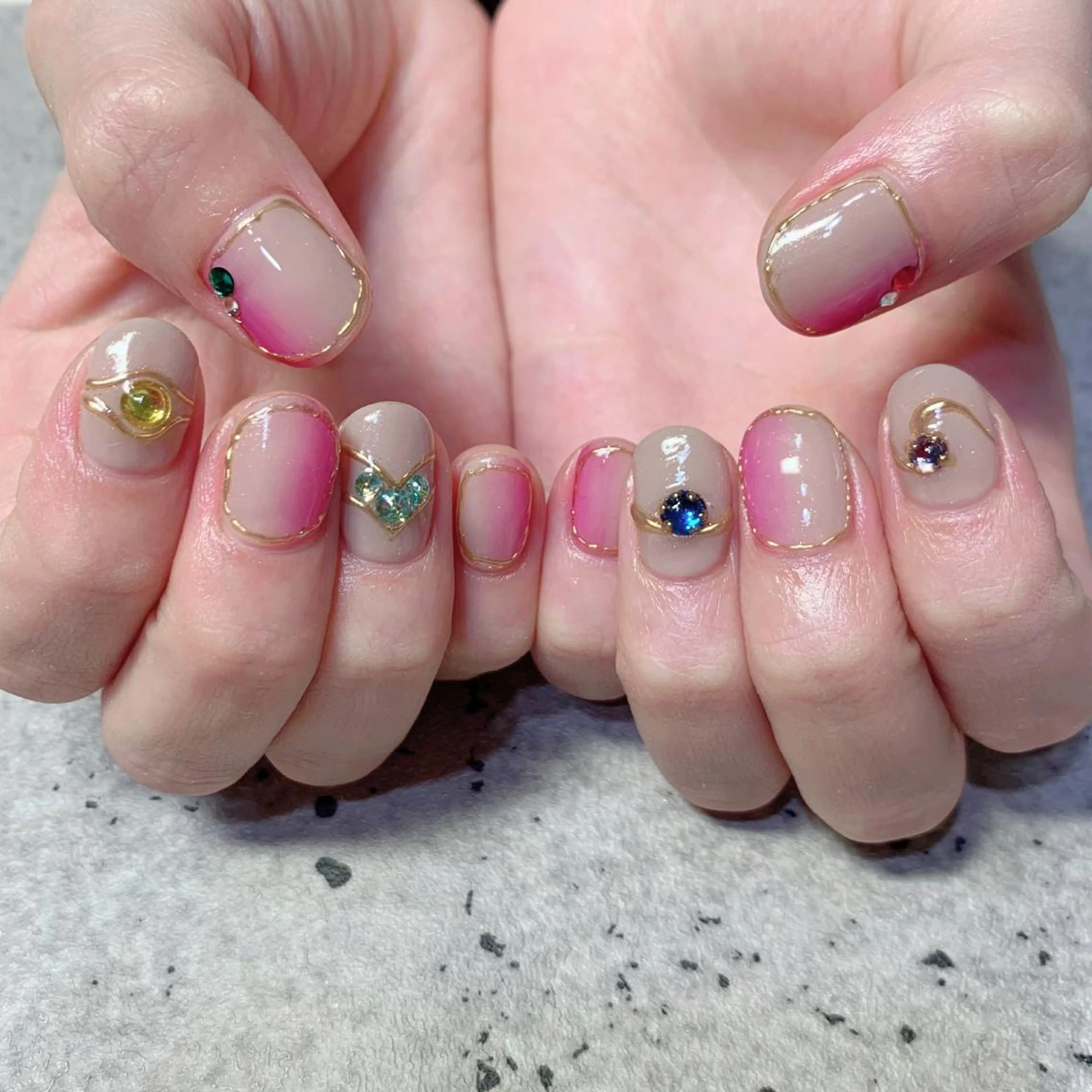 ネイル 春日井ネイルサロン iroのネイルデザイン