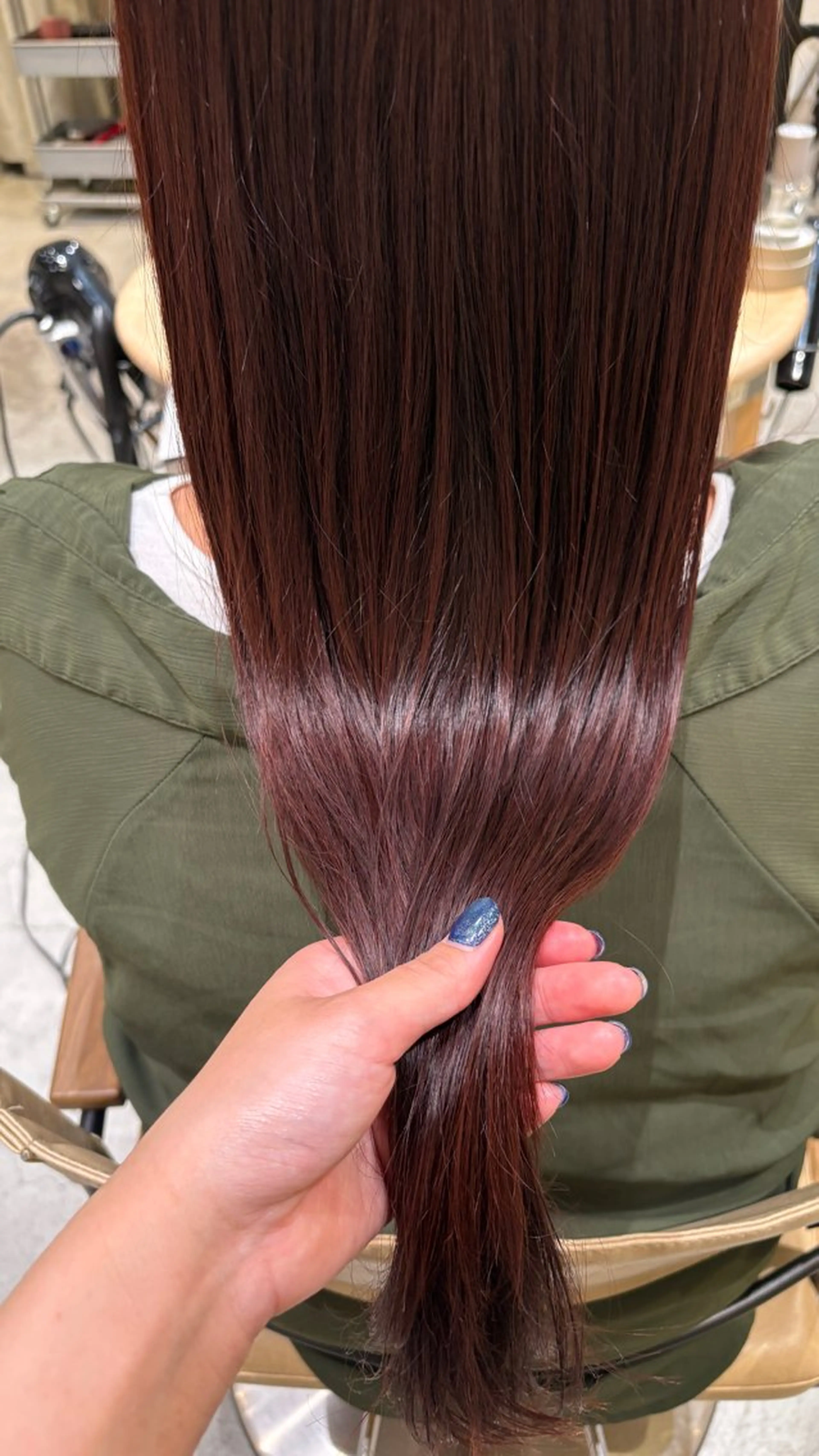 ロング カラー ピンクカラー カット ヘアカラー トリートメント 佐藤　ひなの ／艶髪のヘアスタイル