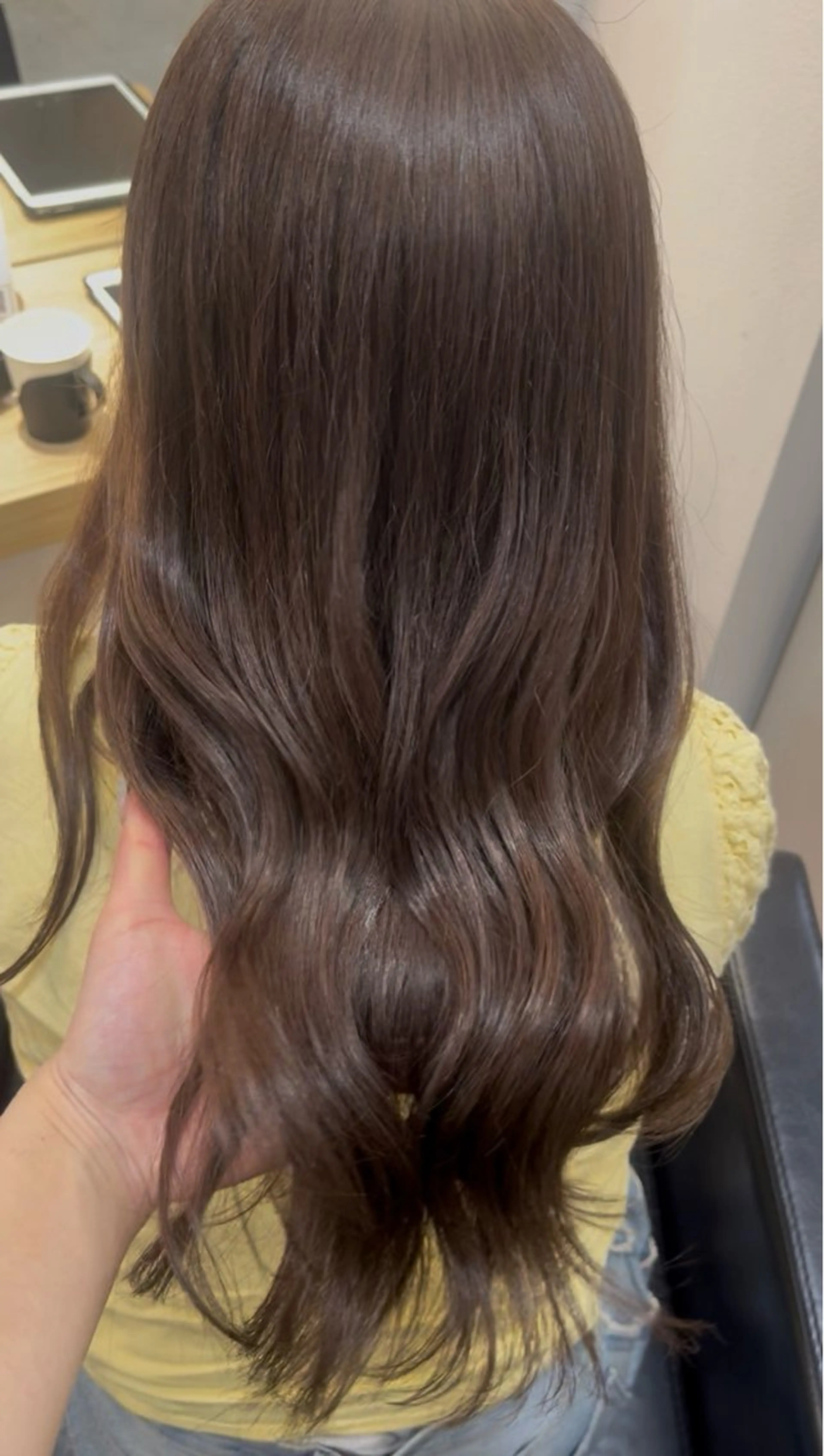 ロング 菅原 胡桃のヘアスタイル