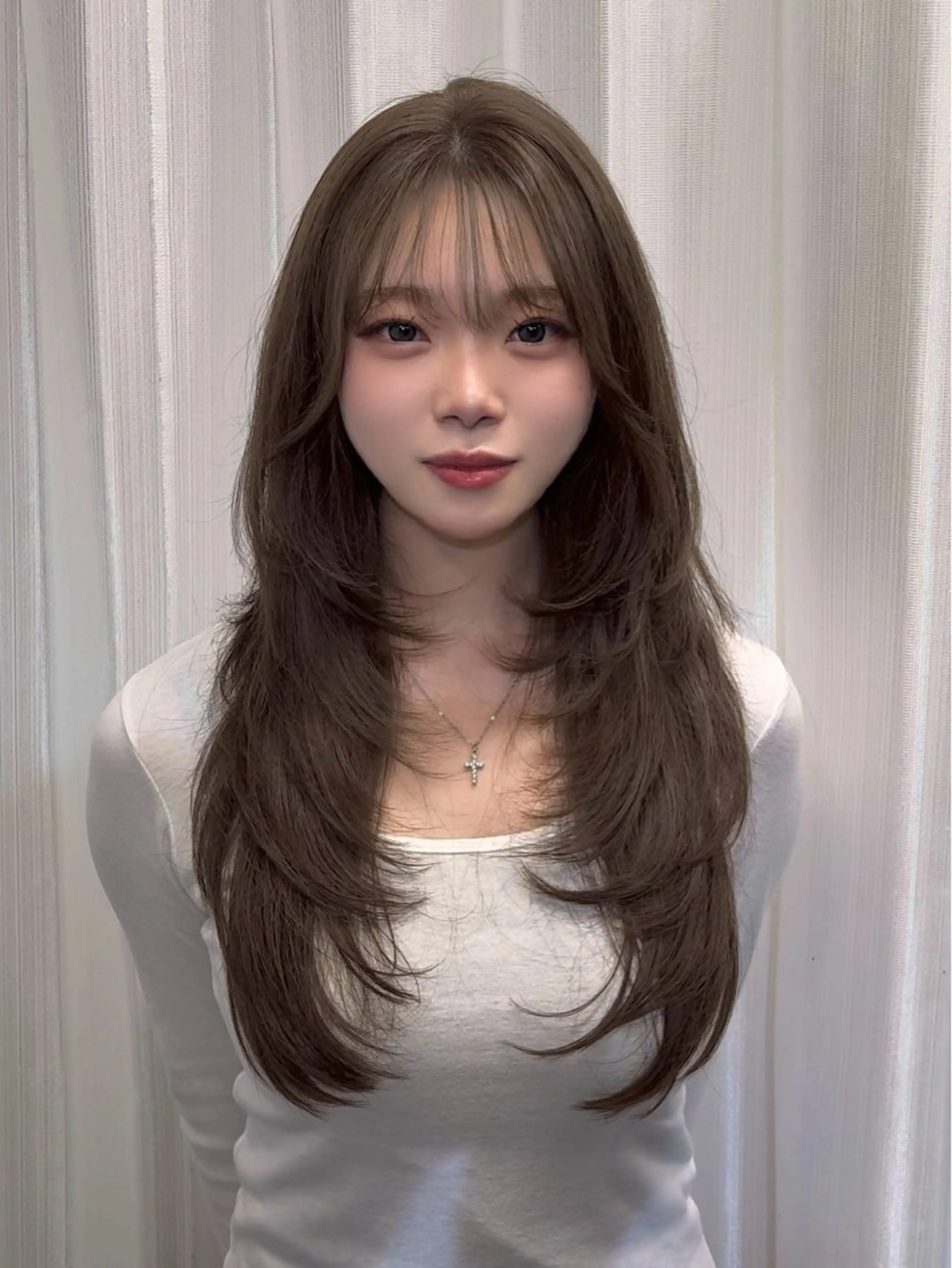 ロング カラー ベージュカラー ブリーチ ダブルカラー ブリーチなしカラー オリーブベージュ ヘアカラー meby所属・🩵福岡ブリーチなし レイヤー/紫音🩵のヘアスタイル