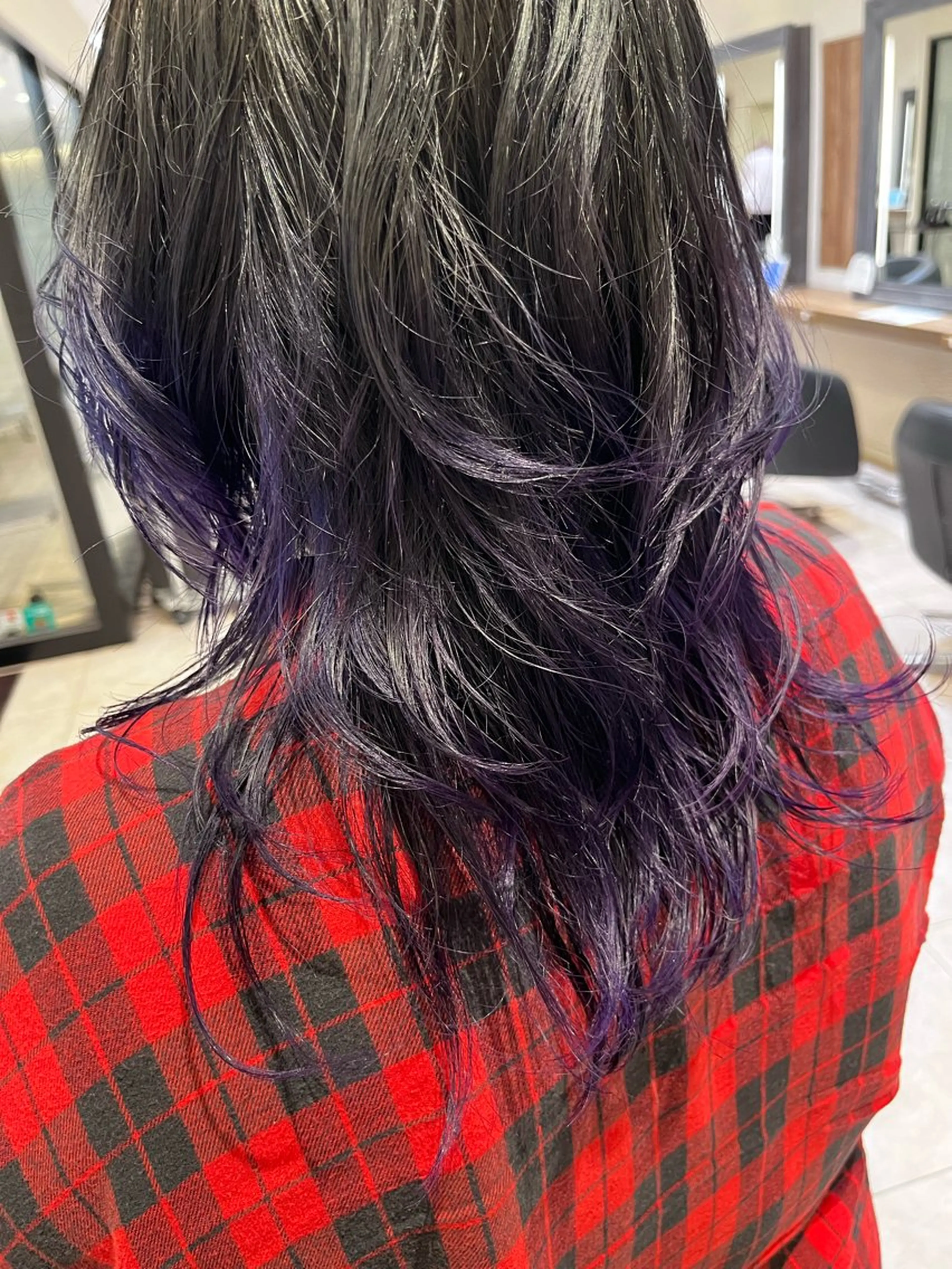 セミロング カラー グラデーションカラー ウルフカット 🐺ウルフ× ハイトーン🐺MOEのヘアスタイル