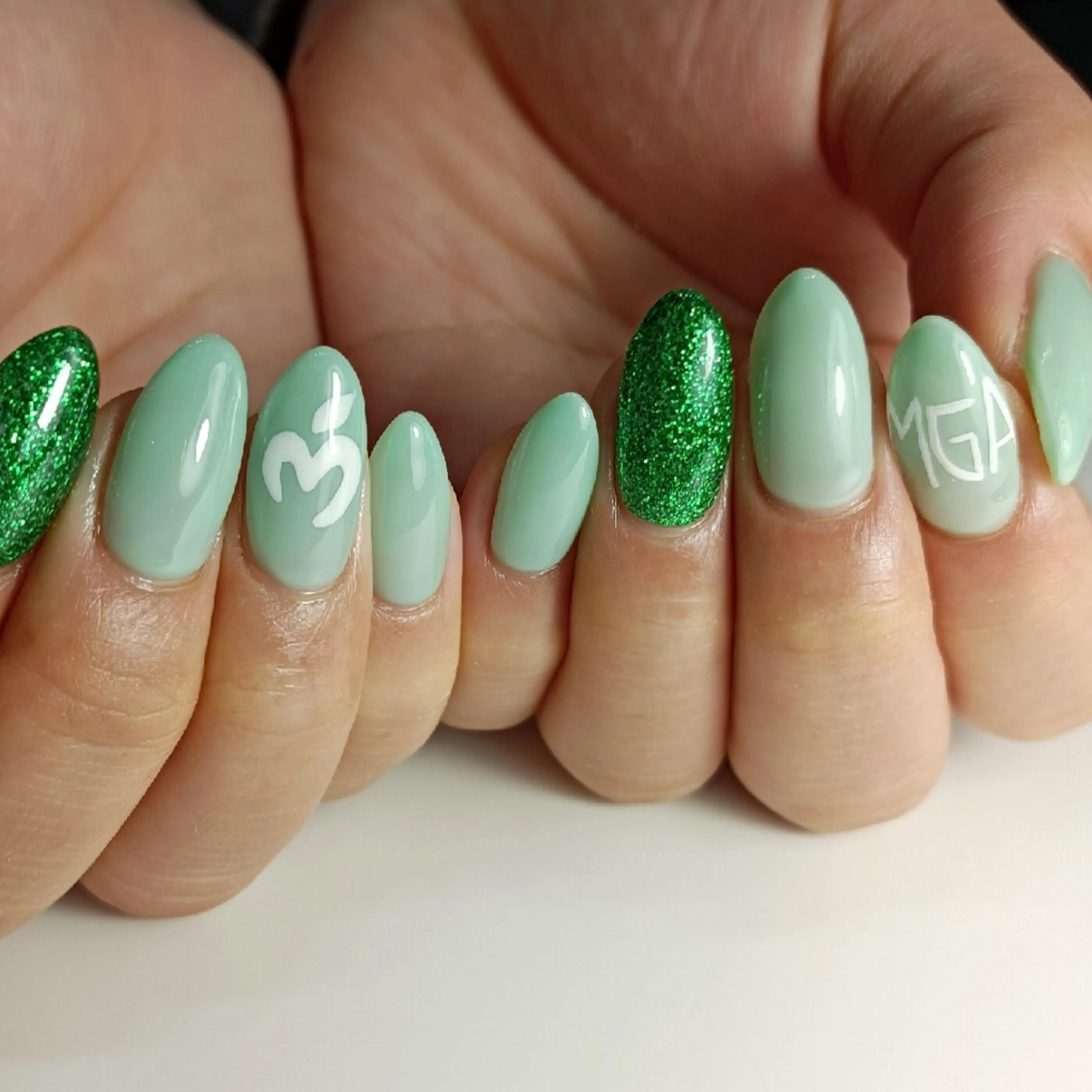 ネイル Legit nail salonのネイルデザイン