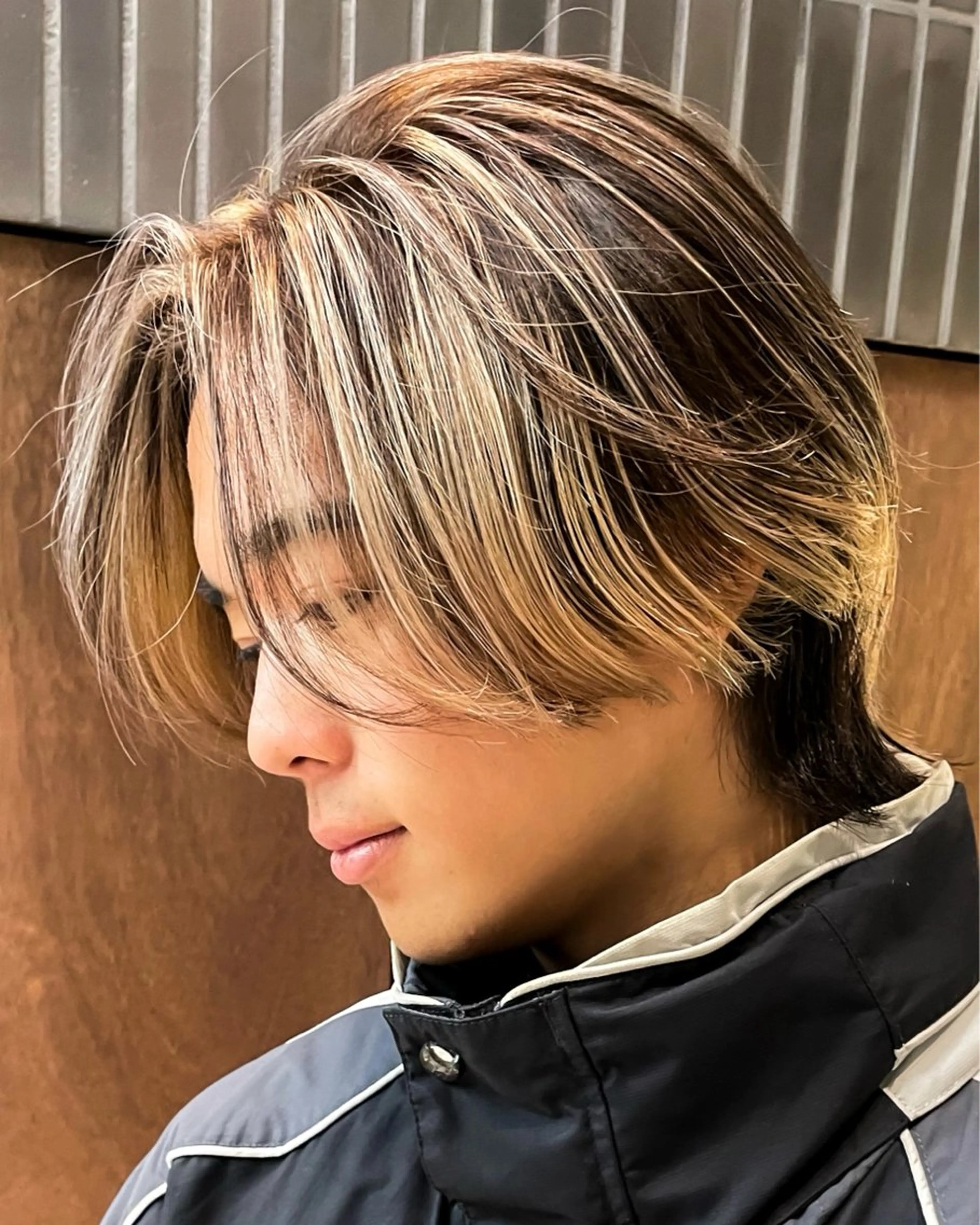 カラー メンズ センターパート 中川 稜のヘアスタイル