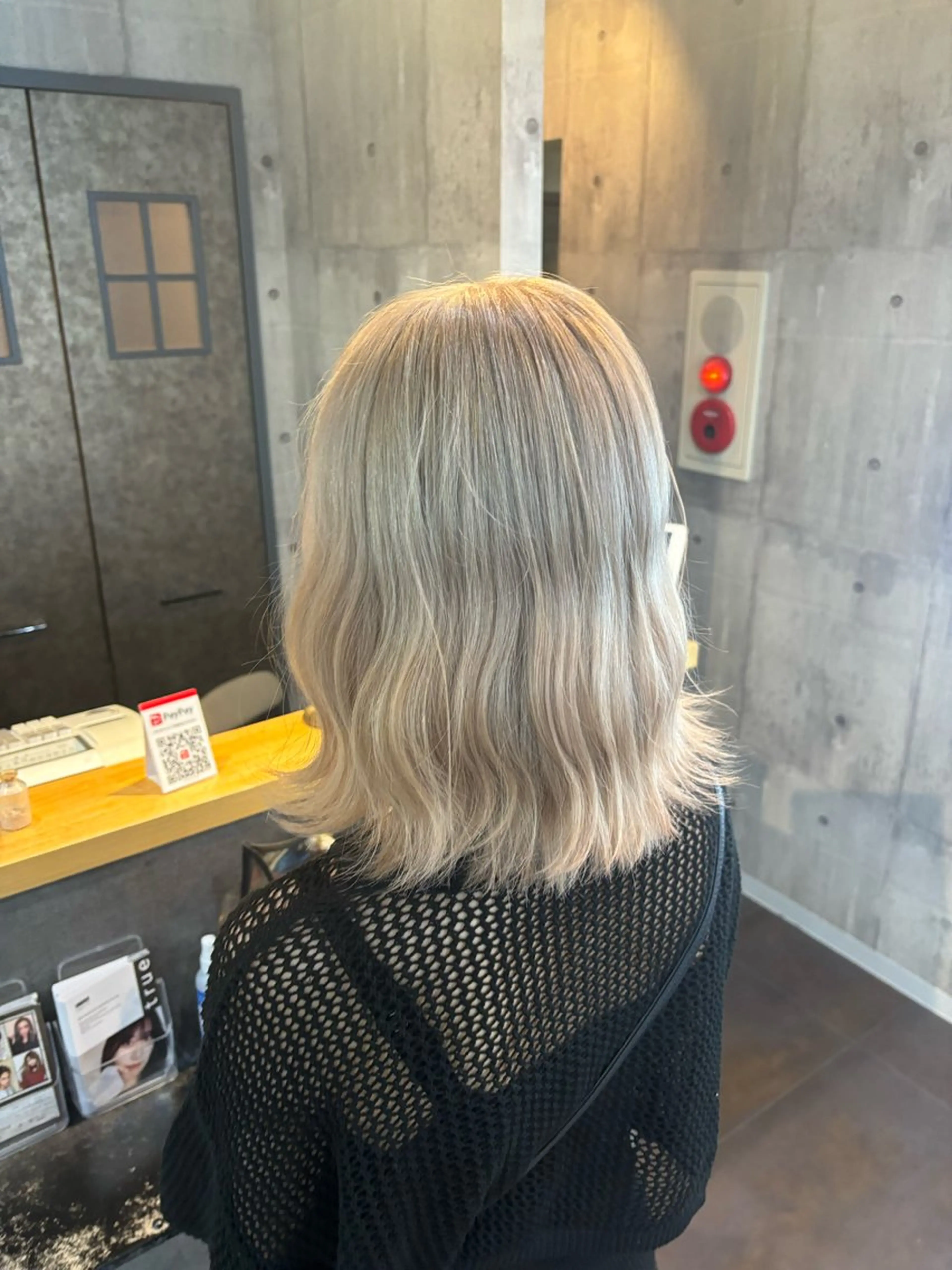 カラー 透明感ハイトーン カラー🦋🌧希咲のヘアスタイル