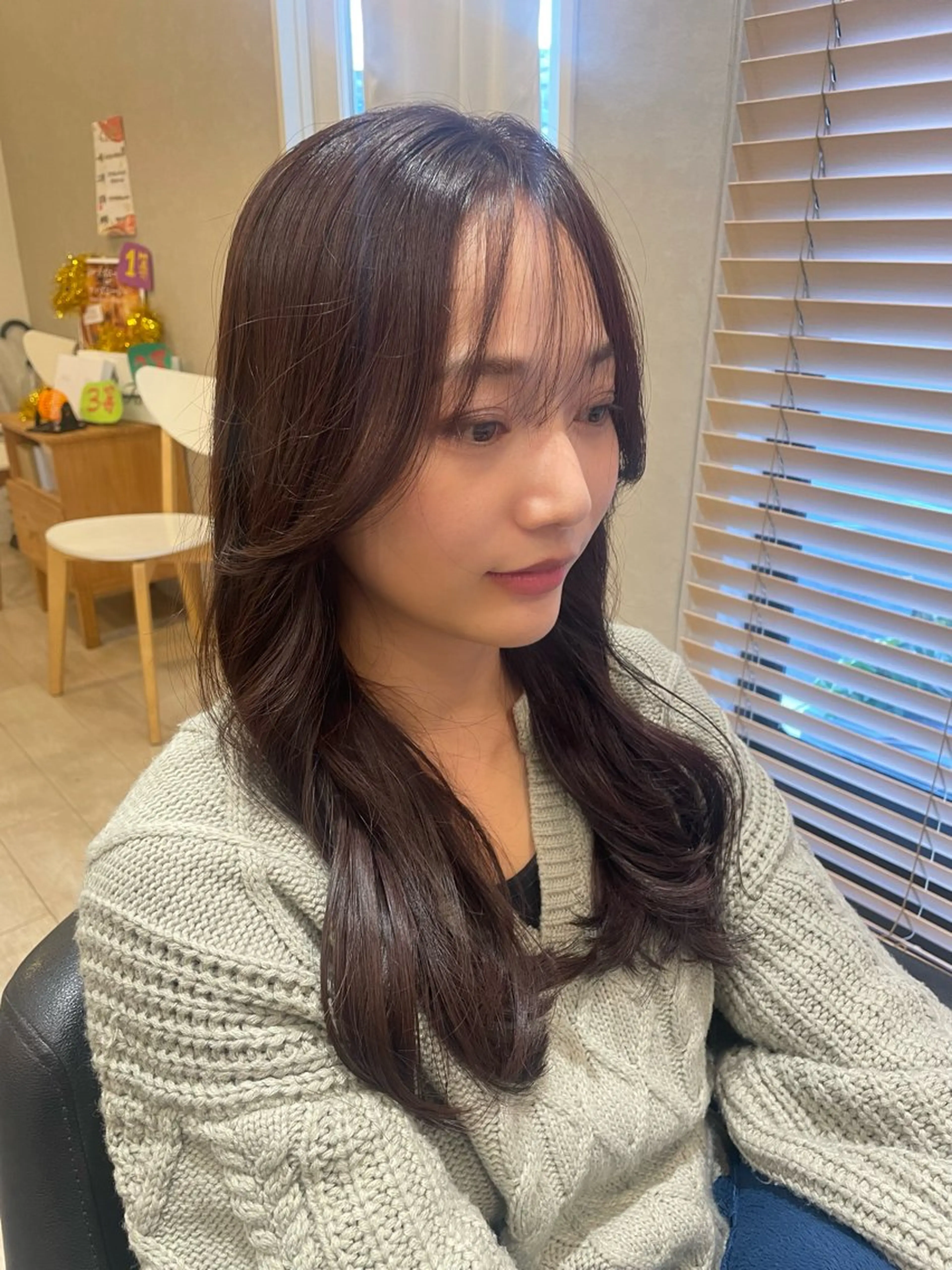 ロング カラー ブラウンカラー チョコレートブラウン ヨシンモリ カット ヘアカラー 小川 泉美のヘアスタイル