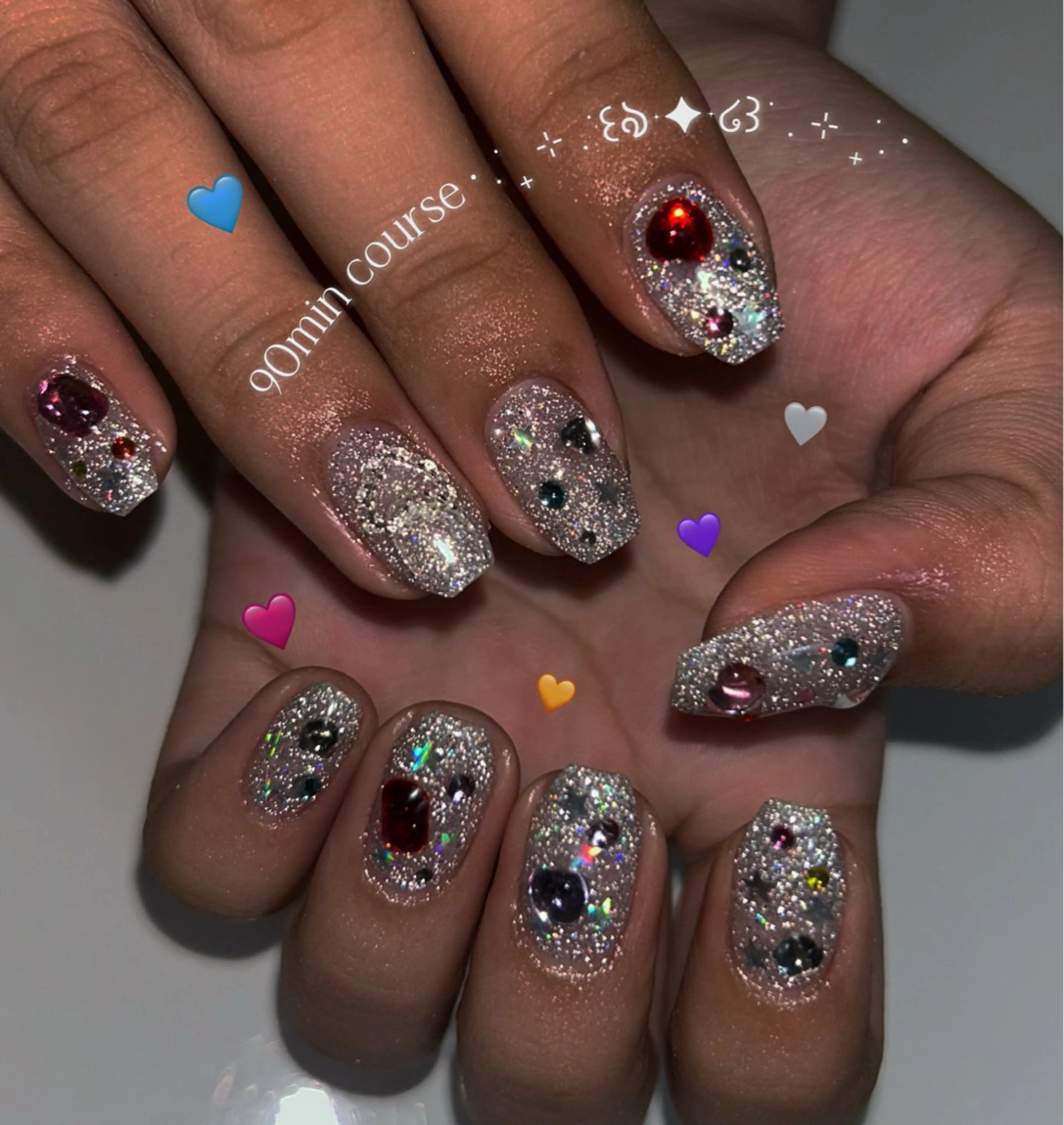 ネイル ハンドネイル ViViA momokaのネイルデザイン