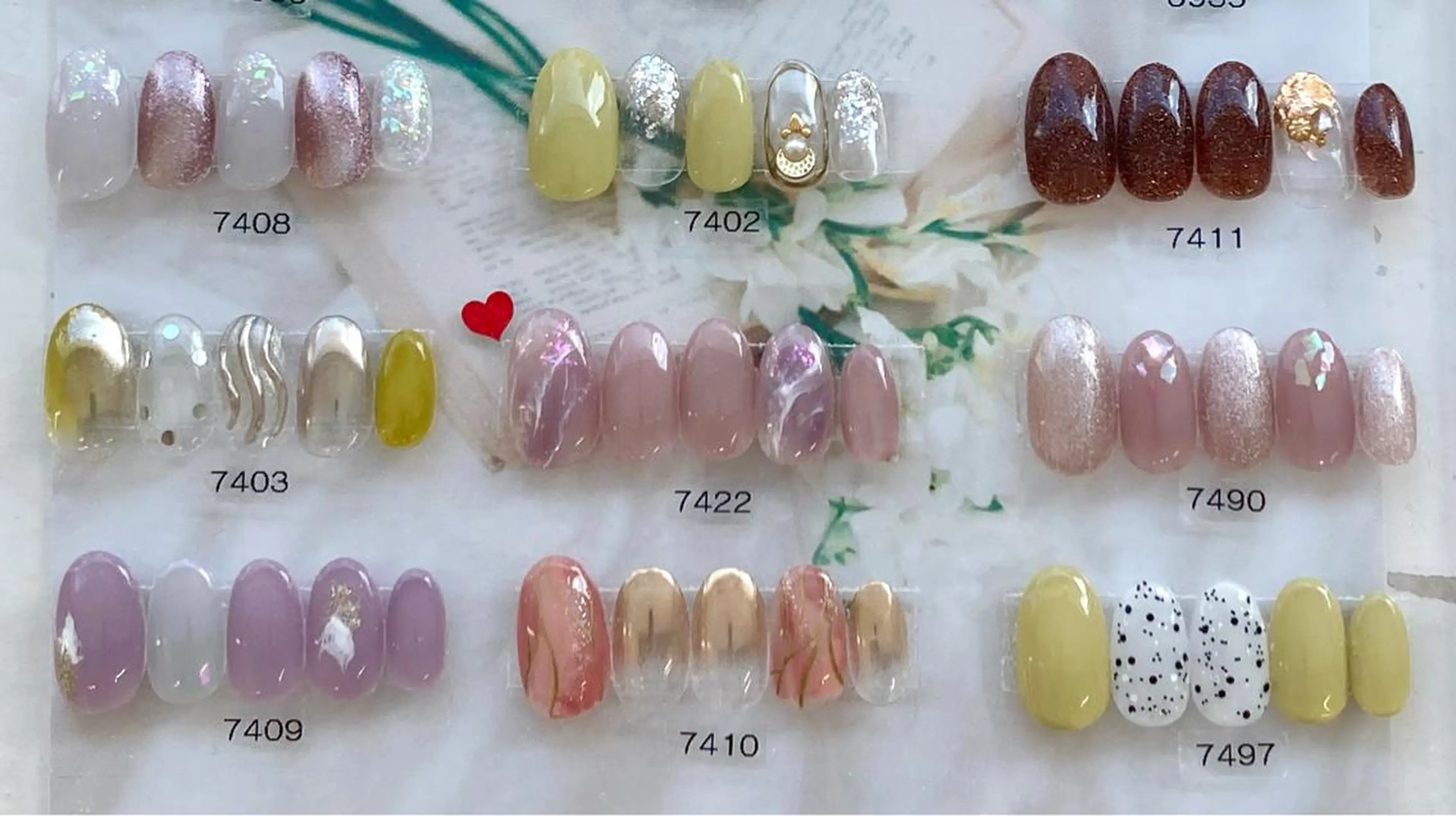 ネイル KODA308 Saoriのネイルデザイン