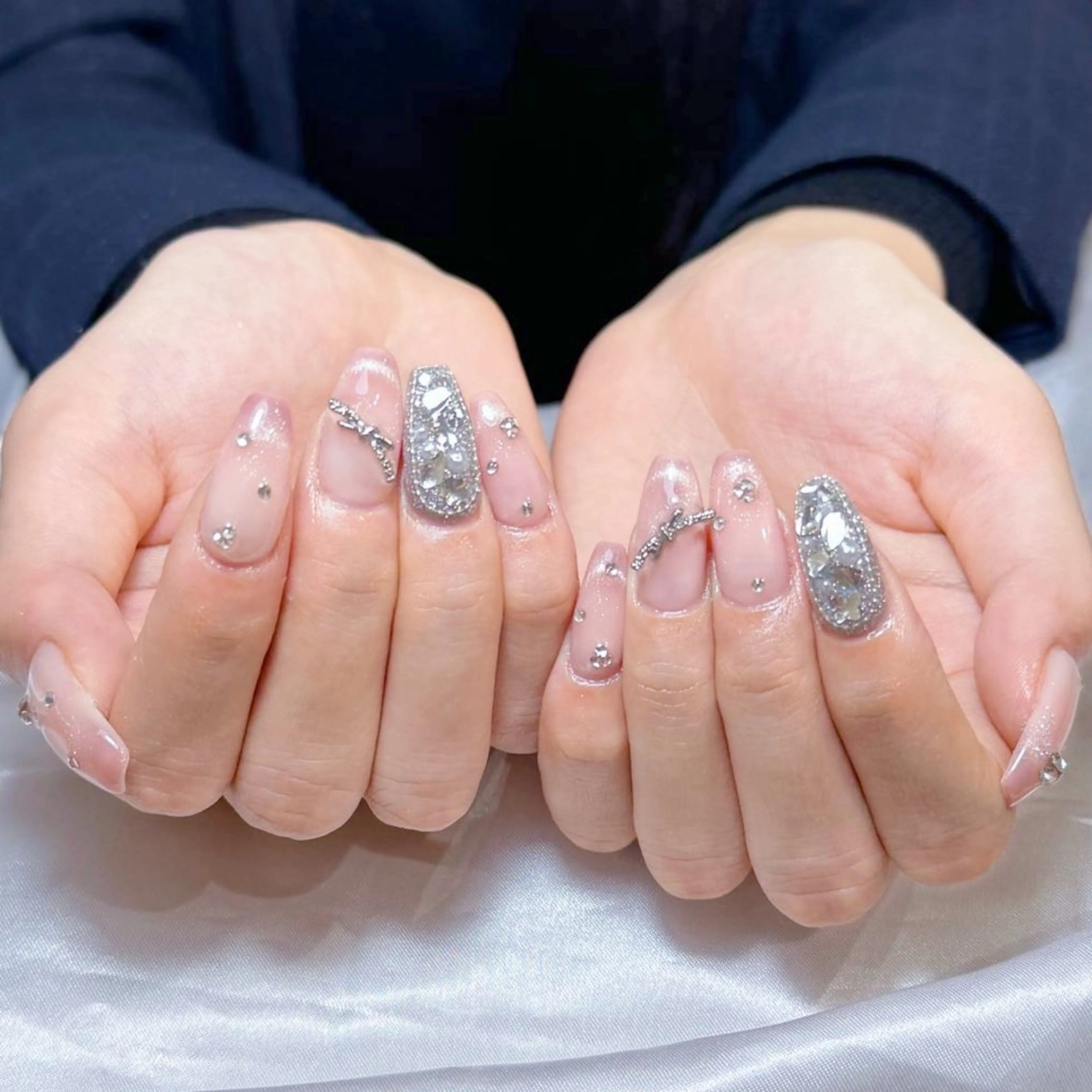 ネイル アートネイル オーロラネイル ガーリー キラキラネイル 韓国ネイル Asher-Yuki 🍁のネイルデザイン