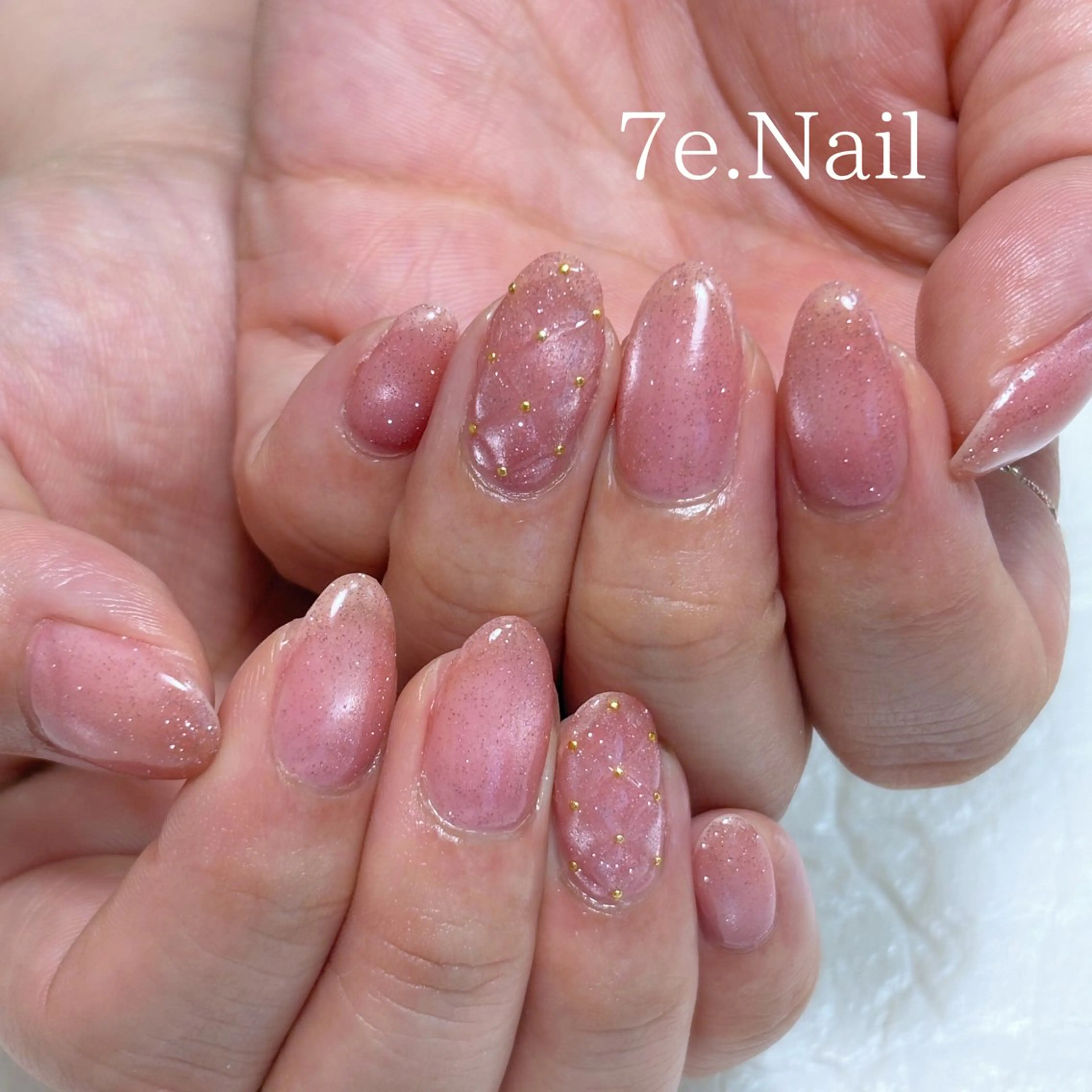 ネイル 7e. Nailのネイルデザイン