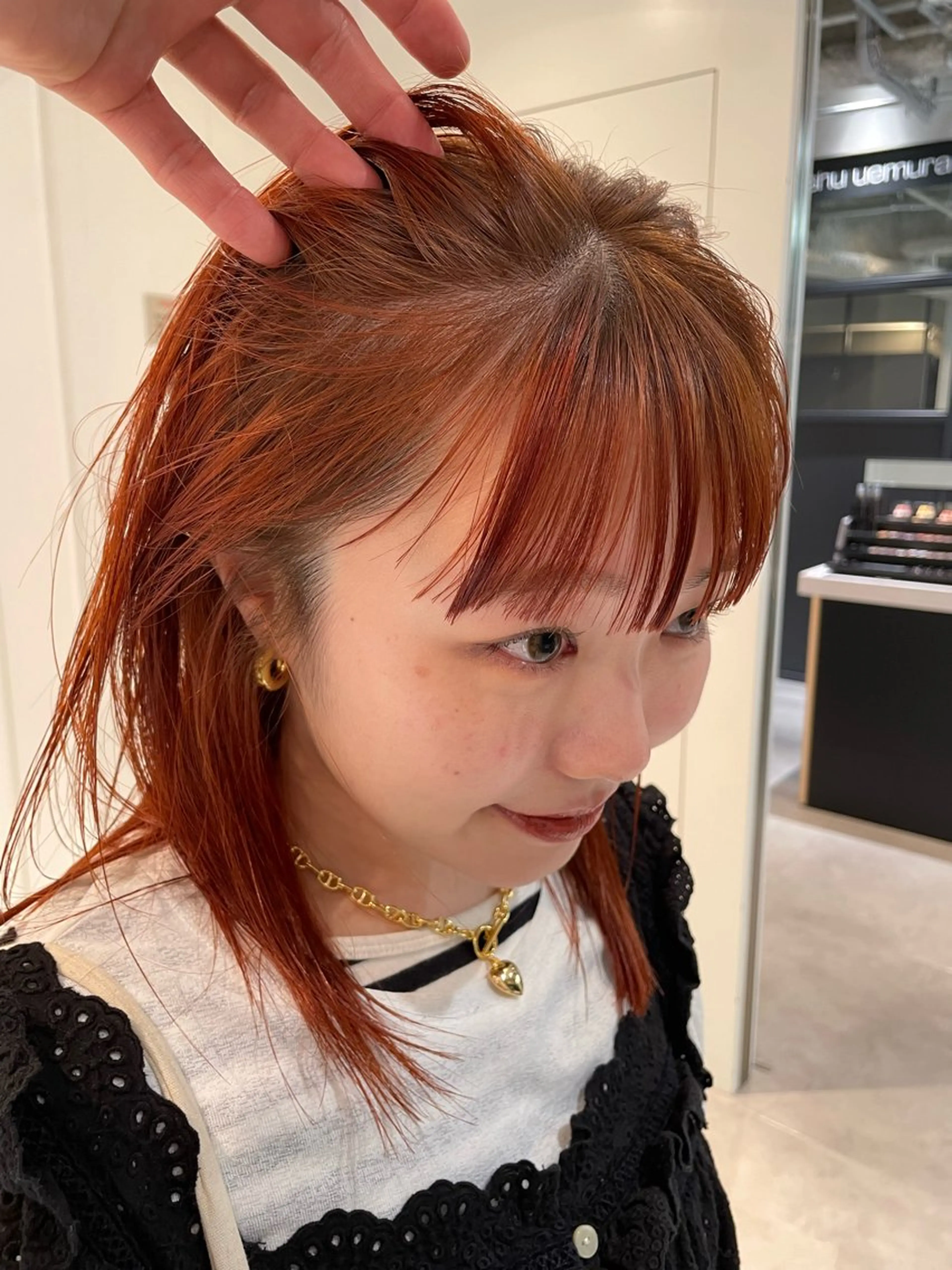 ミディアム カラー ミディアムレイヤー ブラウンカラー オレンジ レイヤーカット カット ヘアカラー トリートメント パーマ/パーマ落とし 【Kouta】のヘアスタイル