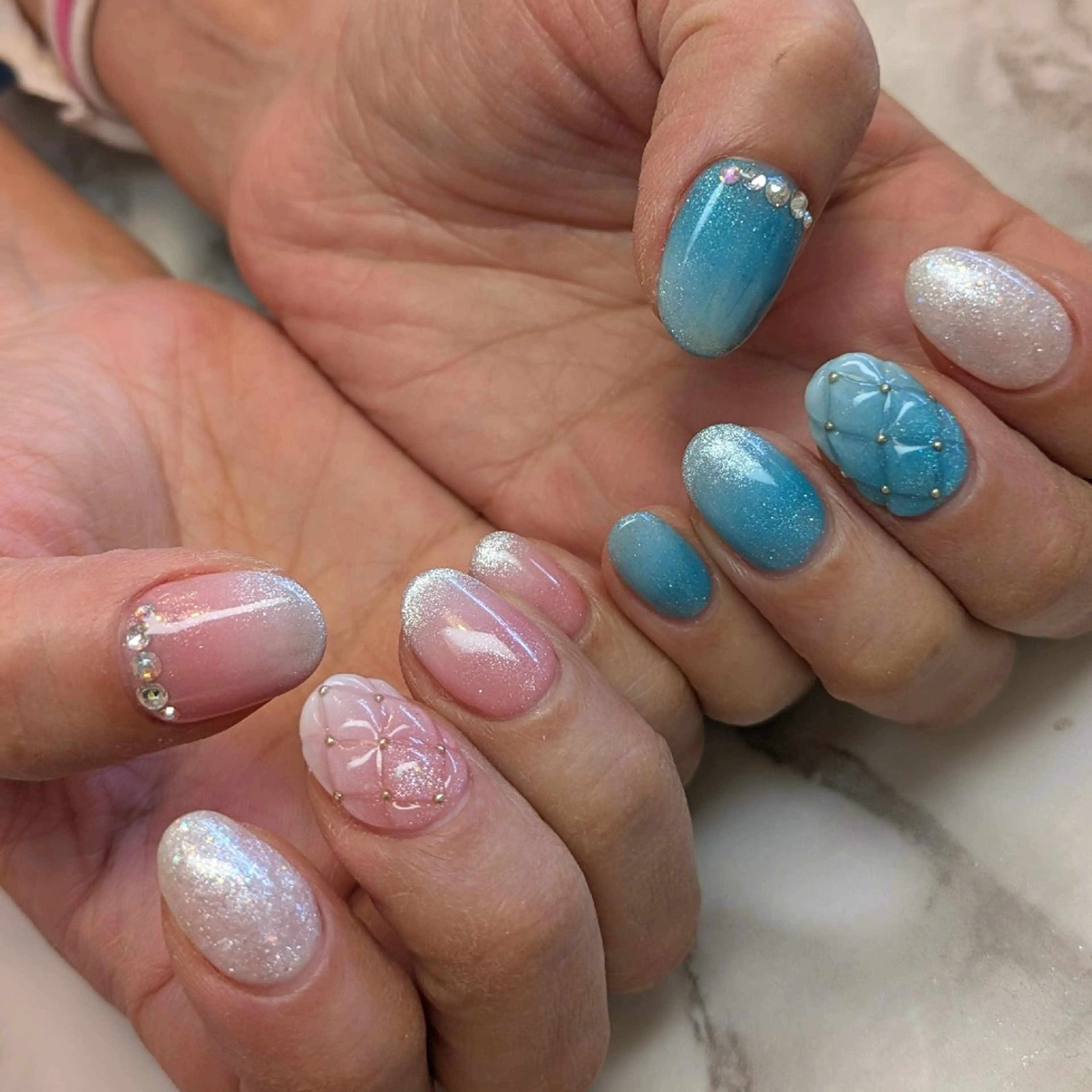 ネイル ジェヌインネイル 河内のネイルデザイン