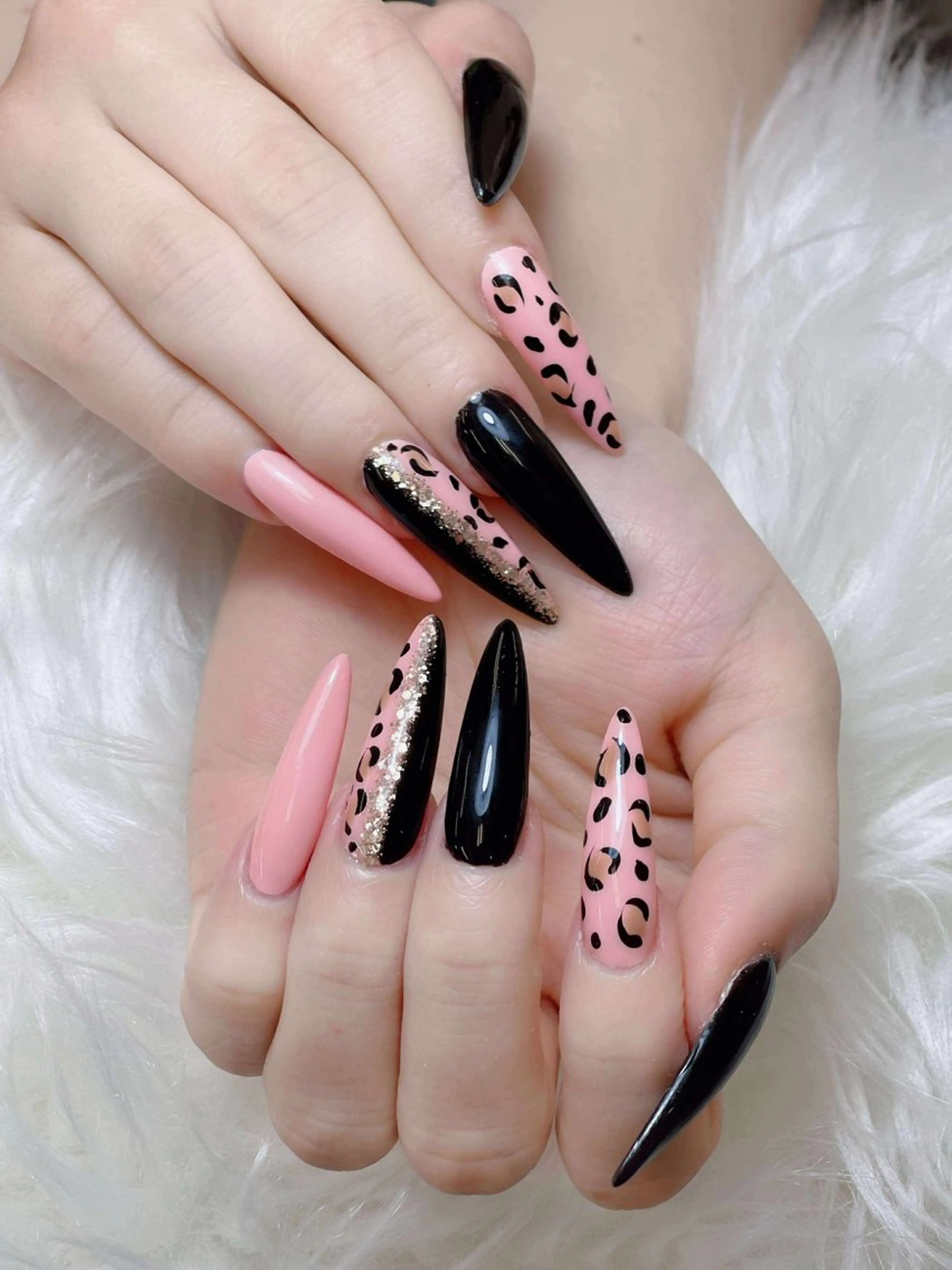 ネイル チークネイル 長さ出し フットネイル マグネットネイル 持ち込み ハンドネイル ANH NAIL ゴテゴテ専門店💎のネイルデザイン