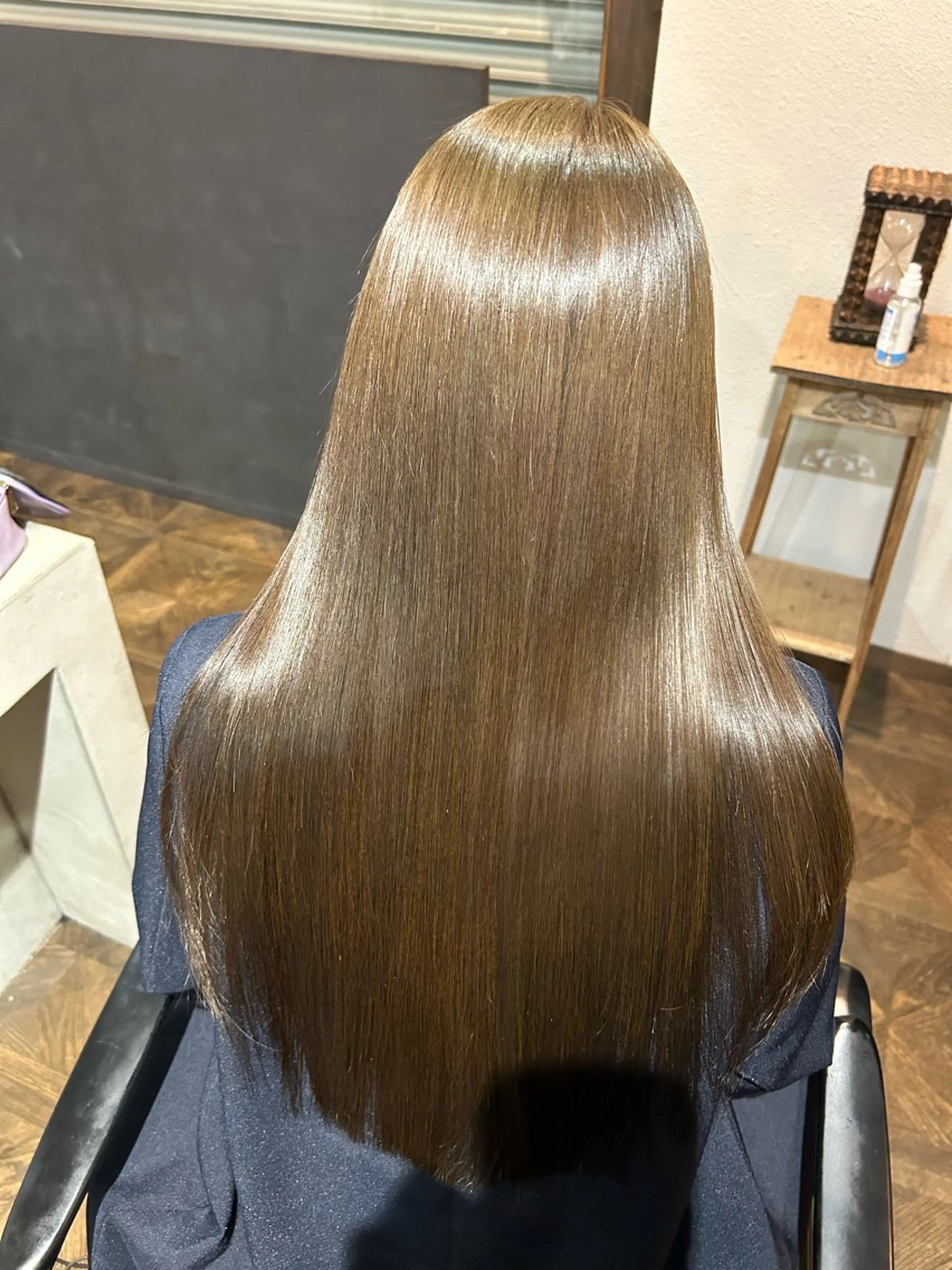 ロング カラー ブリーチ ブリーチなしカラー オリーブカラー 【髪質改善】 むかいみきのヘアスタイル