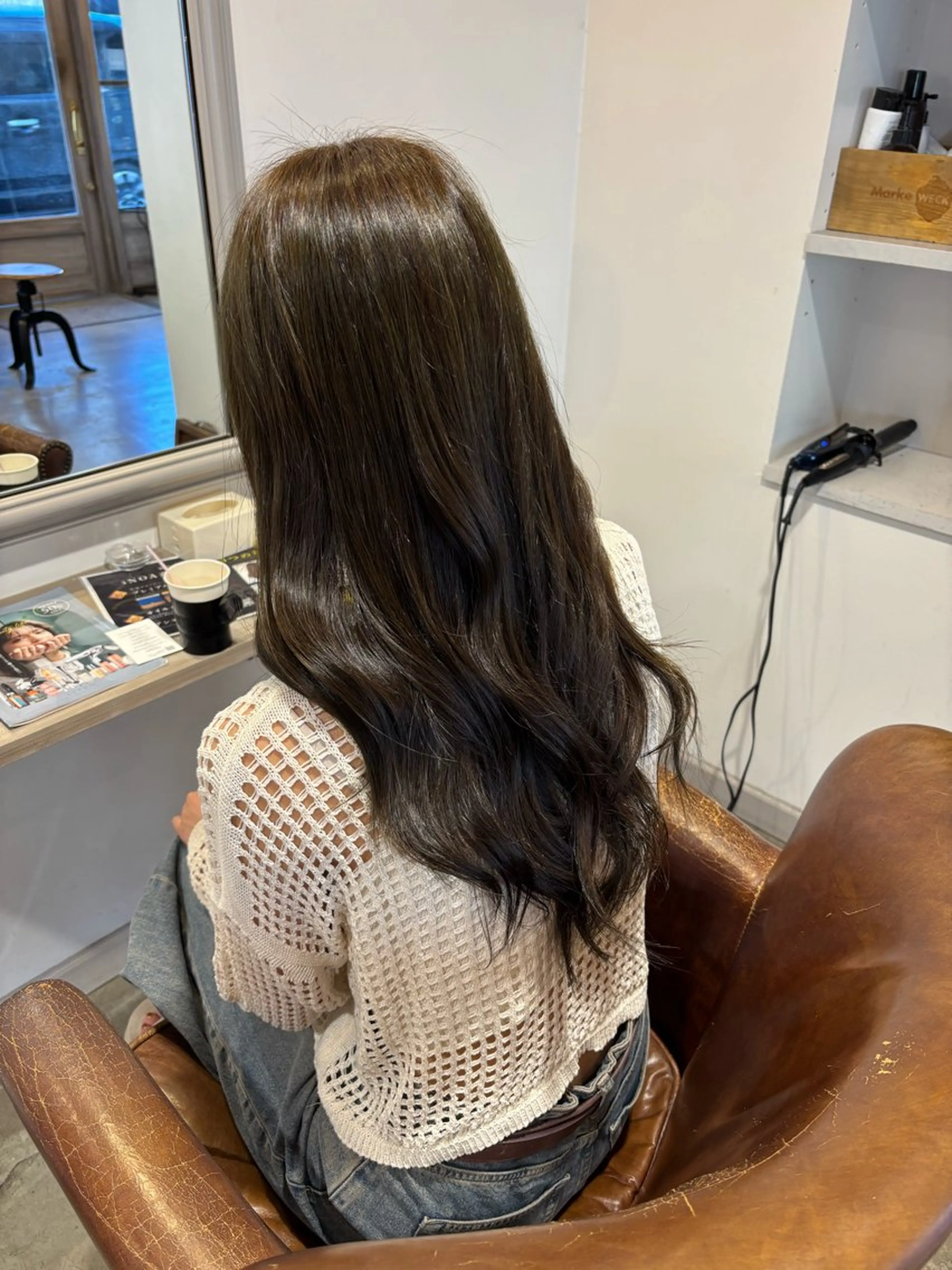 ロング 安田 妃良のヘアスタイル