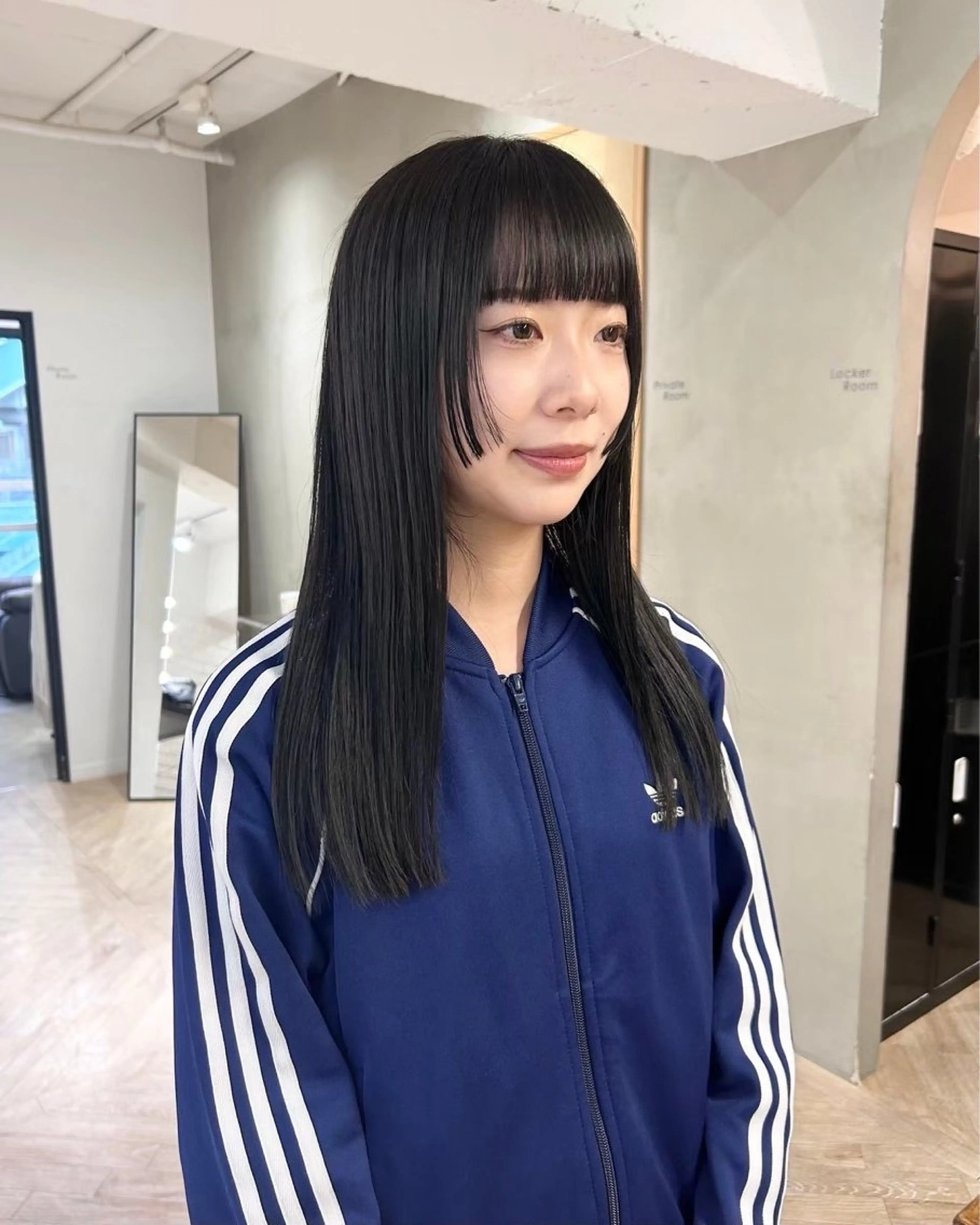 ロング カラー 顔まわりカット/透け カラー/Memi🎀のヘアスタイル