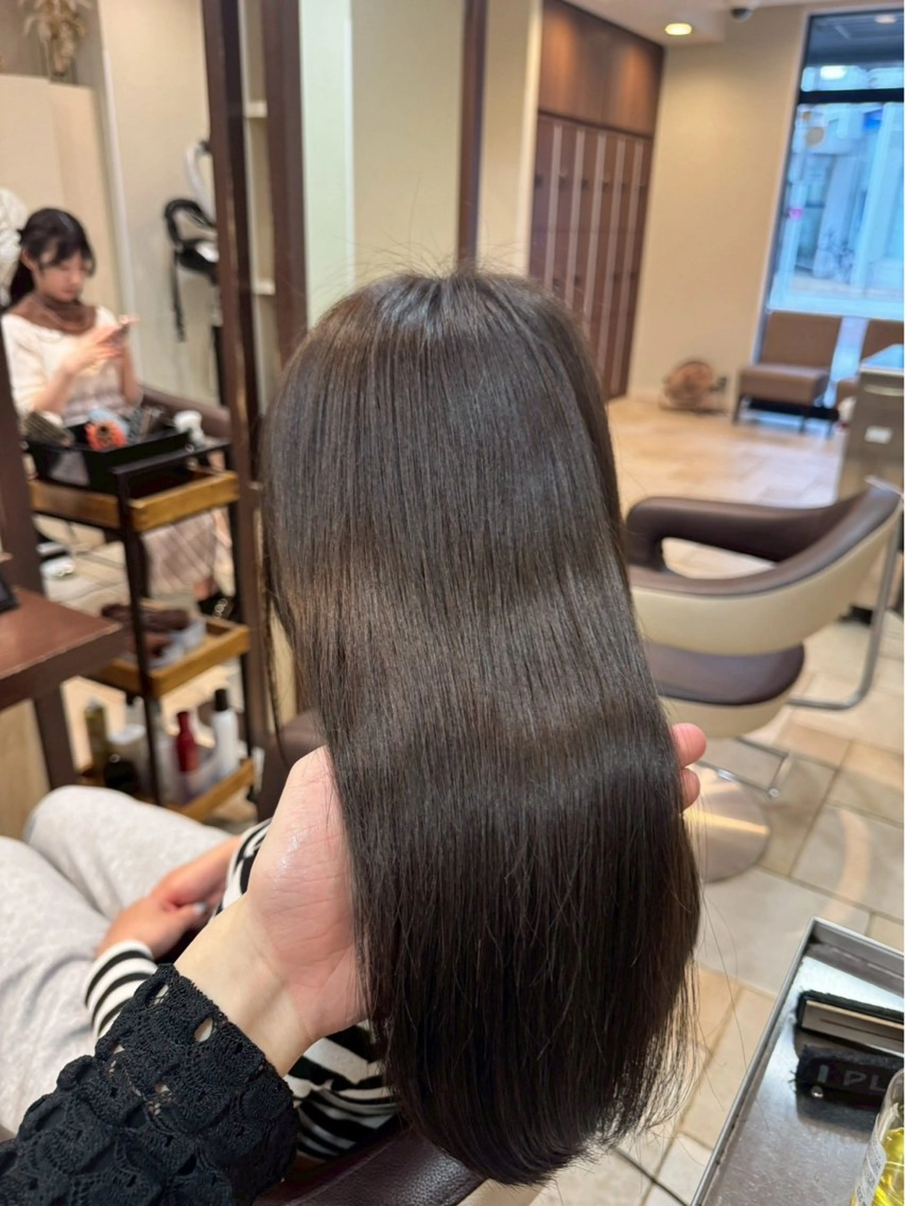 セミロング カラー カット ヘアカラー トリートメント 脇野 真琴のヘアスタイル