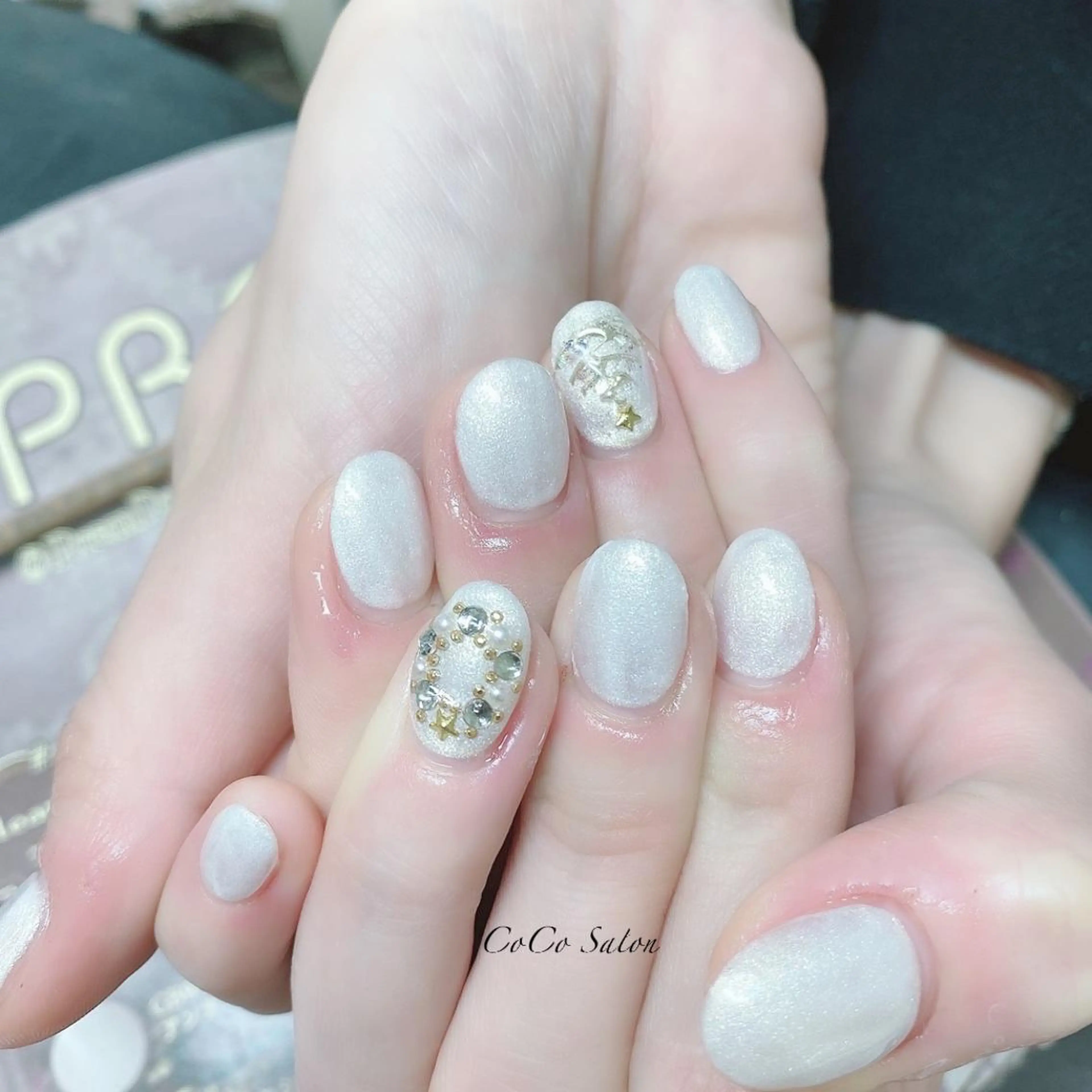 ネイル 長さ出し ジェルネイル キラキラネイル 韓国ネイル ラメ(グリッター) ハンドネイル CoCoSalon ネイル/まつ毛予約のネイルデザイン