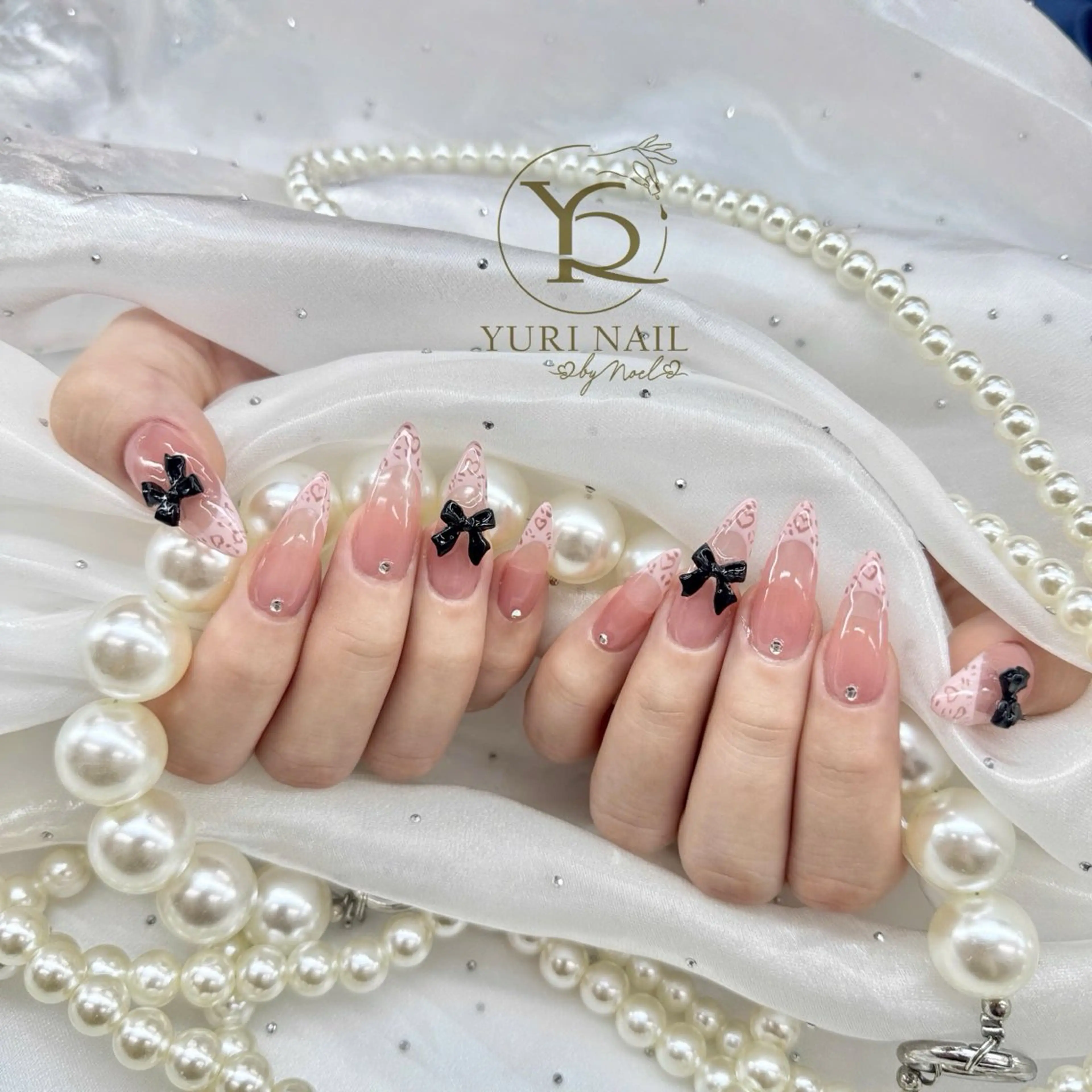 ネイル チークネイル フットネイル フレンチネイル グラデーション キラキラネイル ハンドネイル フットネイル ハンドケア YURI Nail Funabashiのネイルデザイン