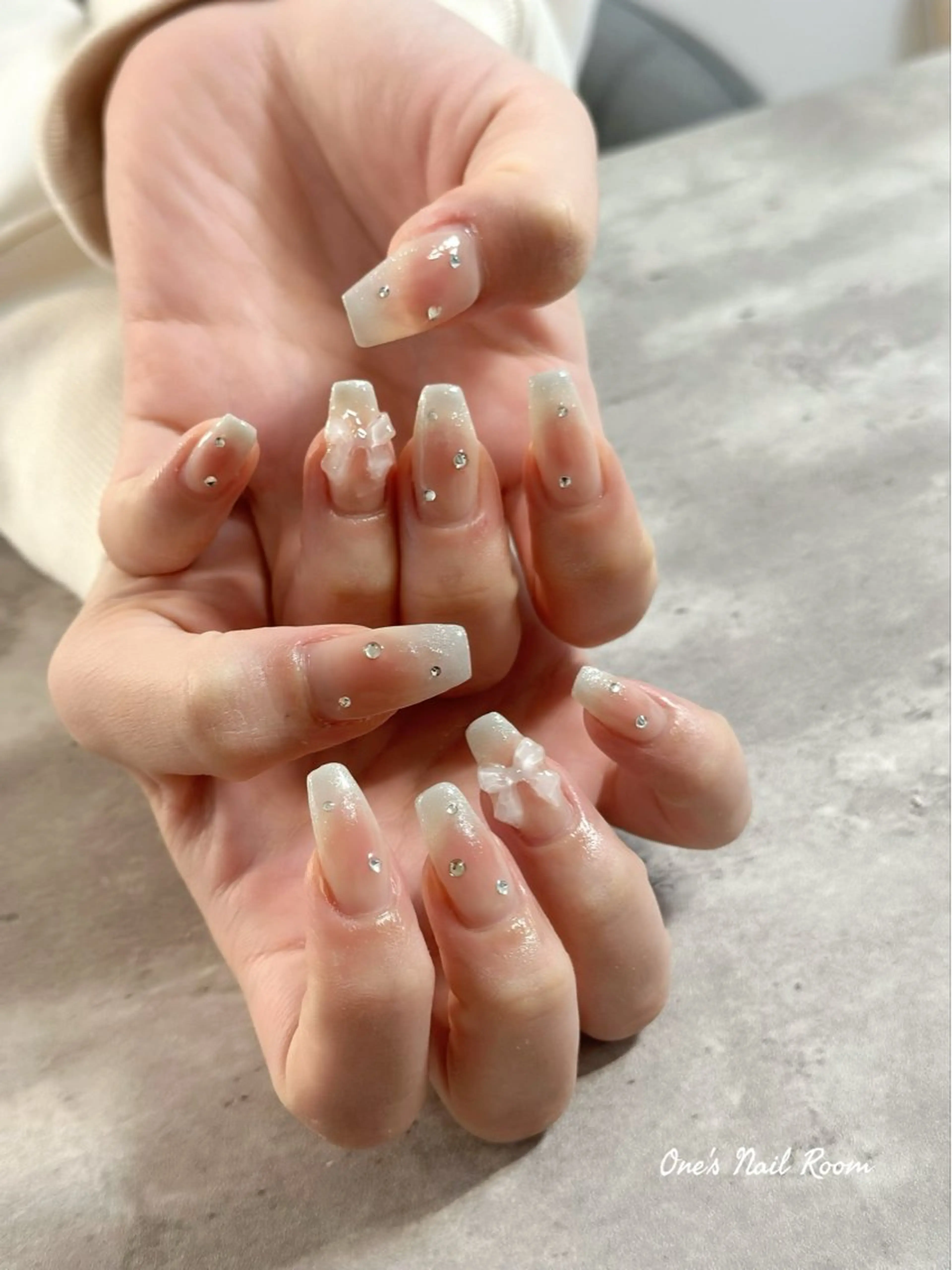 ネイル ハンドネイル One's Nail Roomのネイルデザイン