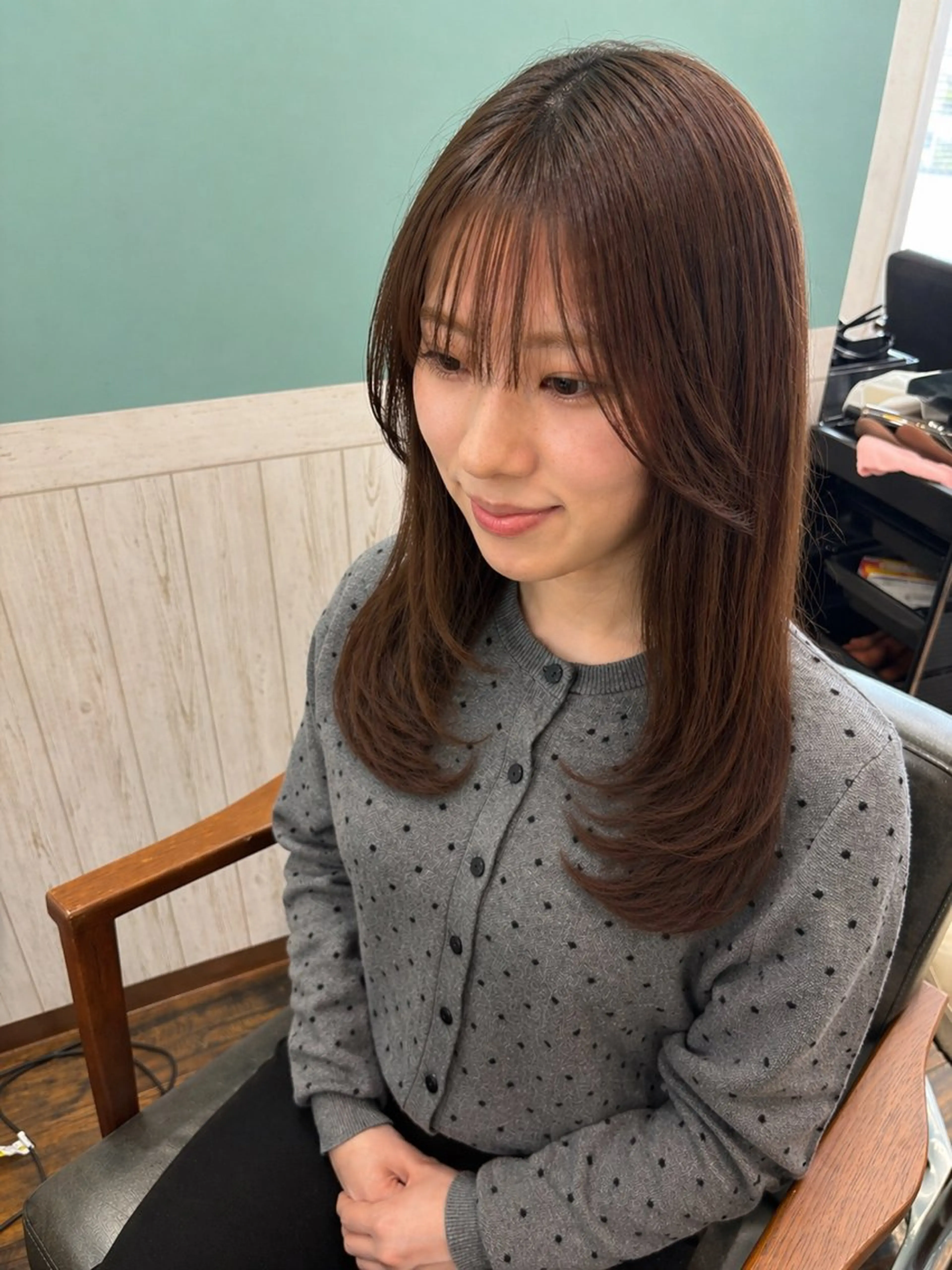 ロング レイヤーカット 及川 千晴のヘアスタイル