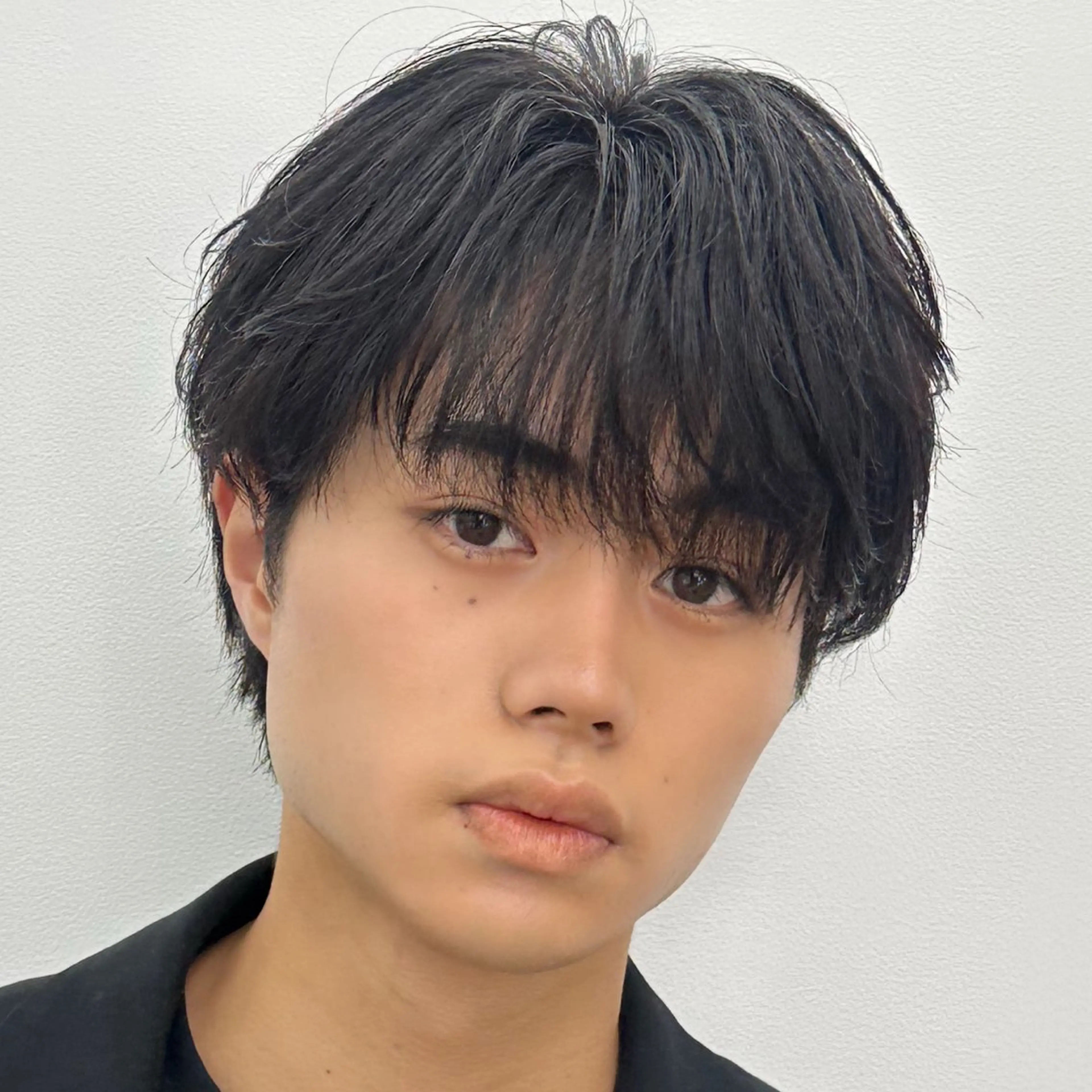 ミディアム パーマ メンズ ミディアムパーマ メンズパーマ カット パーマ 【池袋店 店長】伊藤 昂樹/曲がる縮毛矯正のヘアスタイル