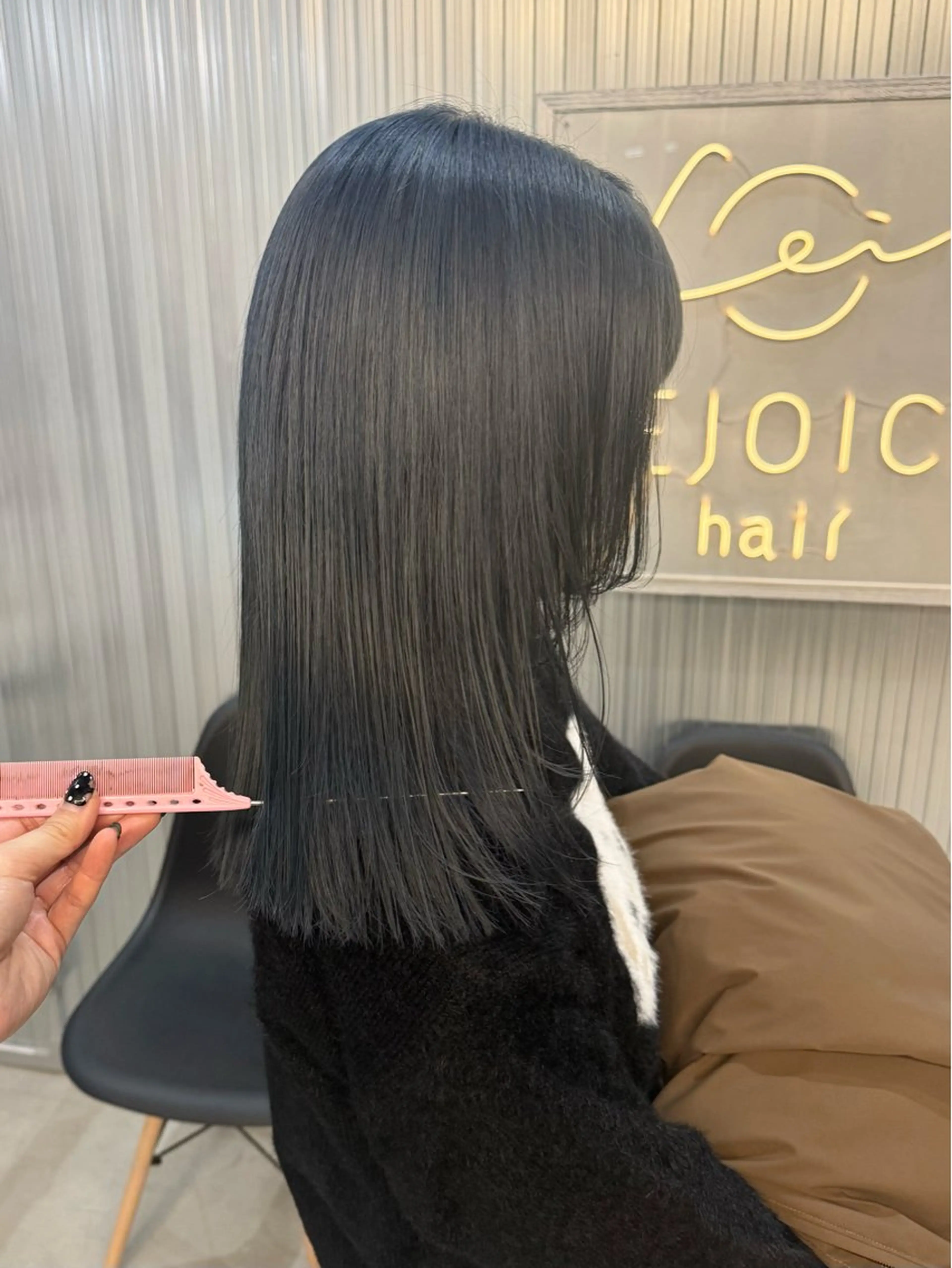 カラー ブリーチ ブルーカラー ブルーグレー noa / 郡山ボブ ×透明感カラーのヘアスタイル