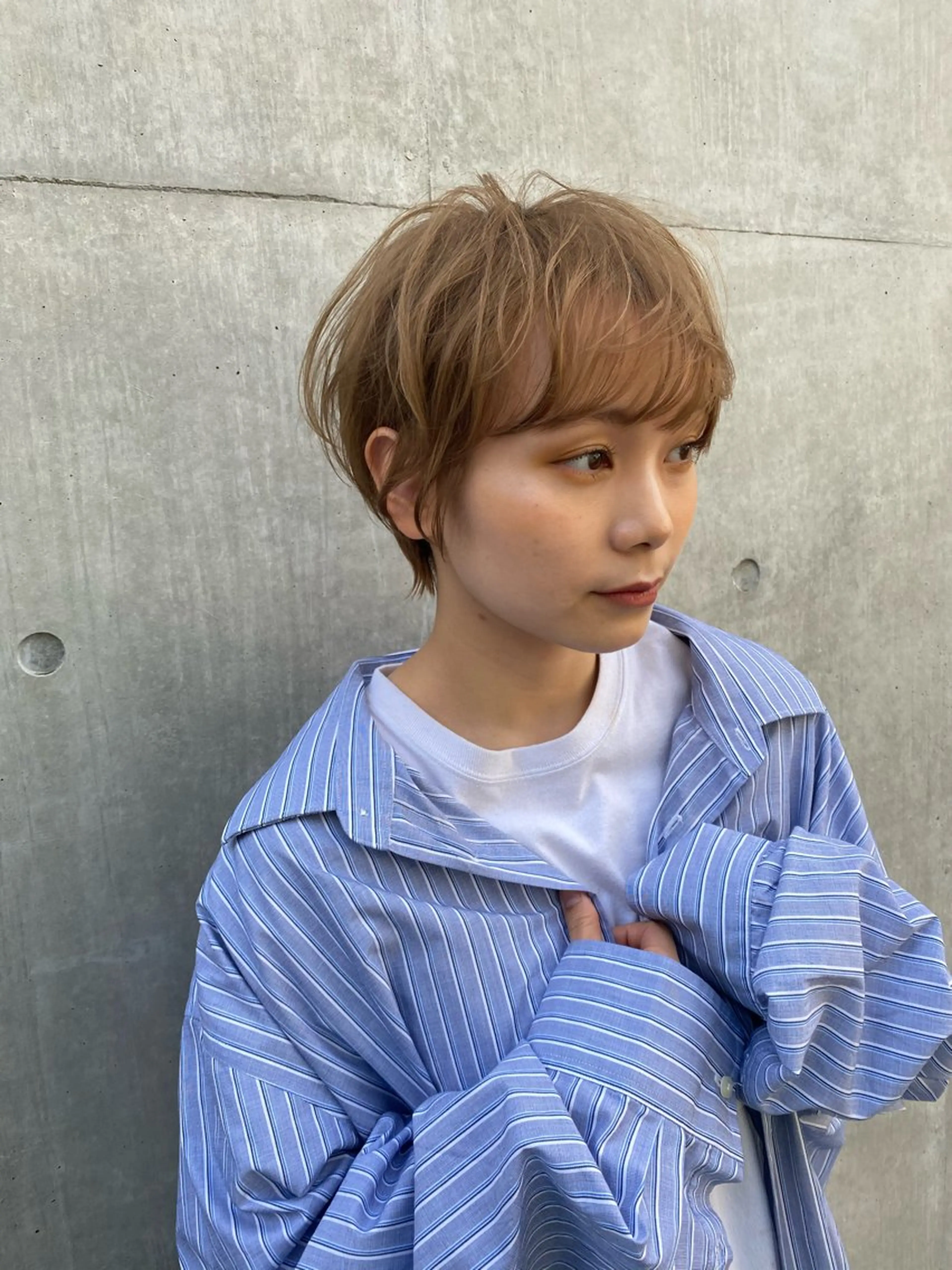 ショート 大島桃花 / 表参道 透明感カラーのヘアスタイル